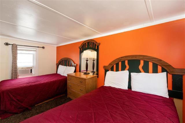 Perry's Motel and Cottages photo 32