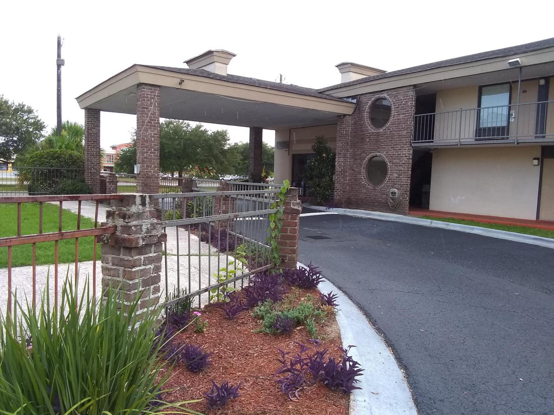 Gateway Inn Savannah photo 1