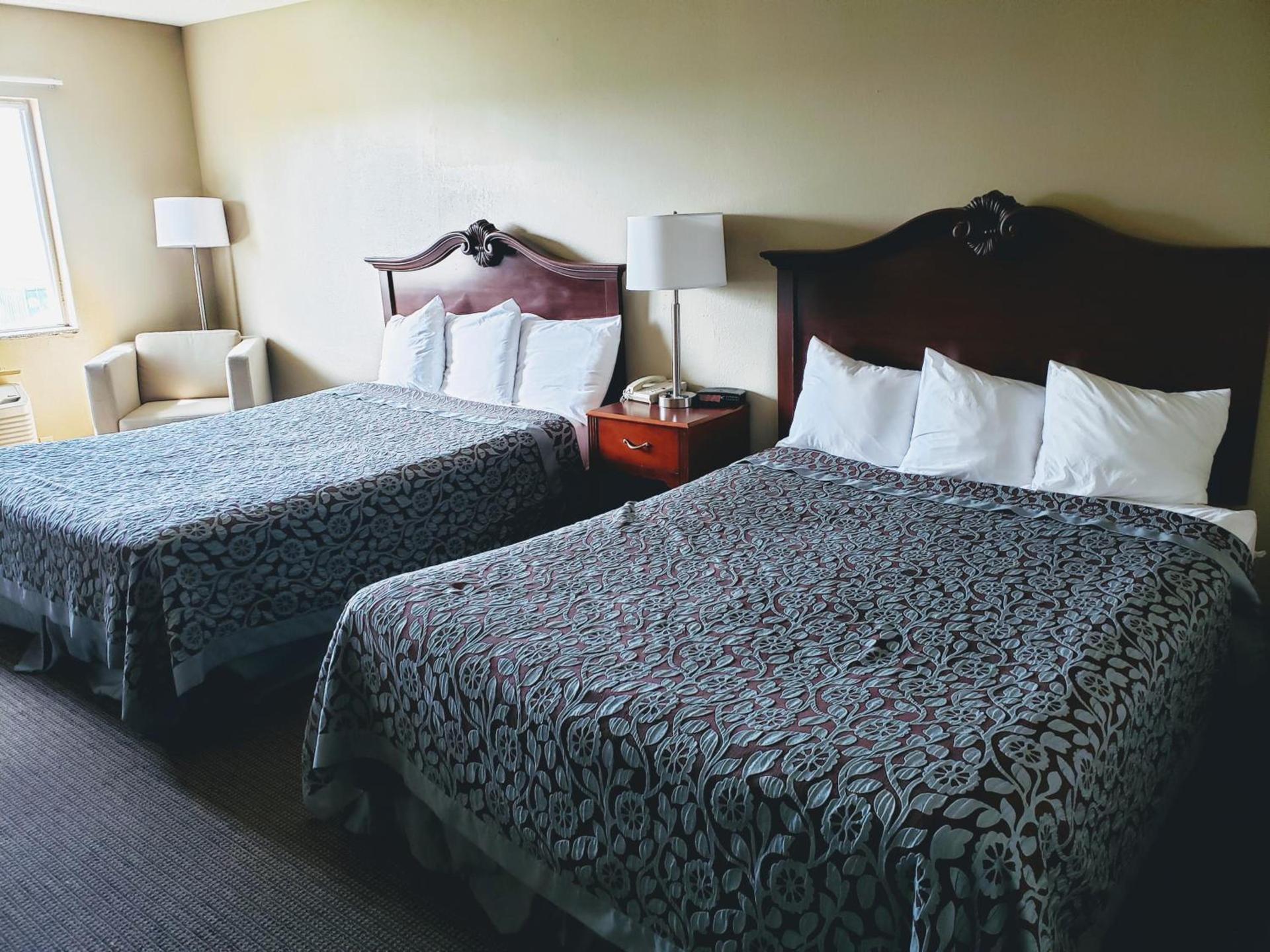 Days Inn & Suites by Wyndham Morris I-80 photo 49