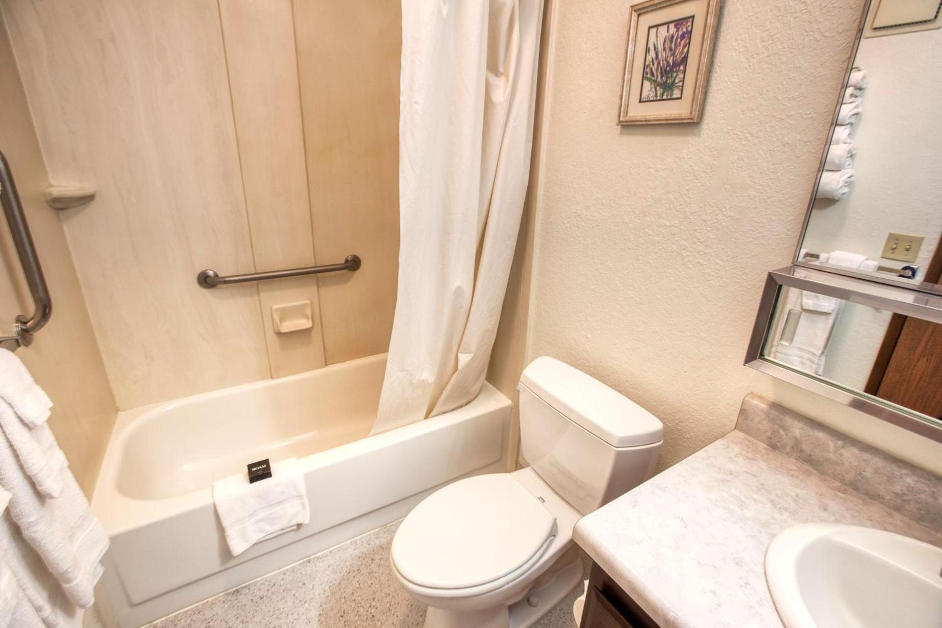 Wedgewood Resort photo 12