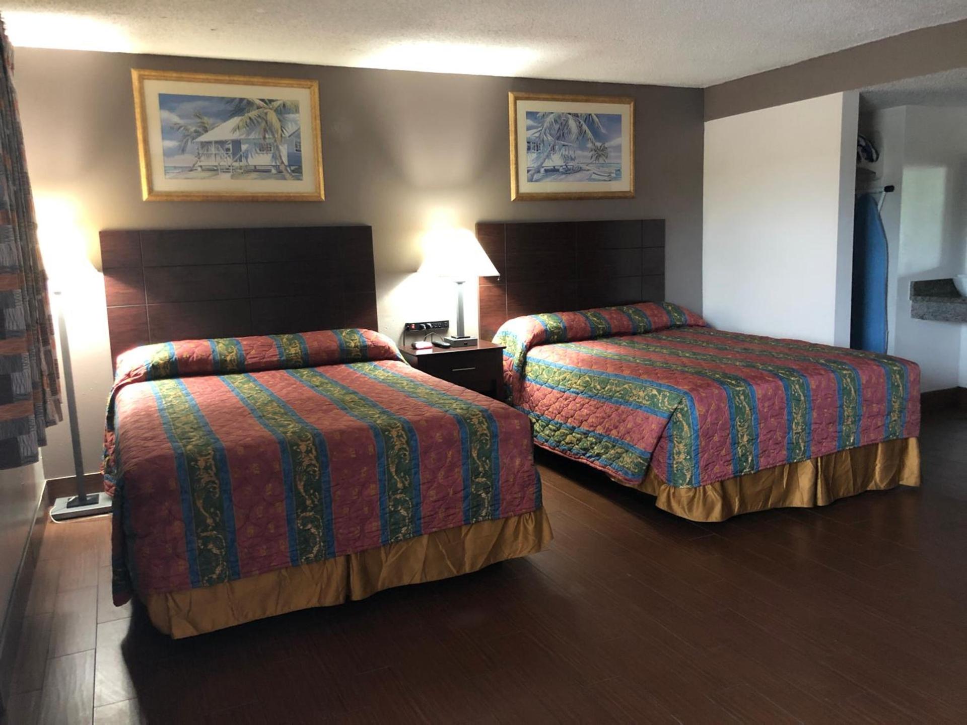 Sun Coast Inn photo 32