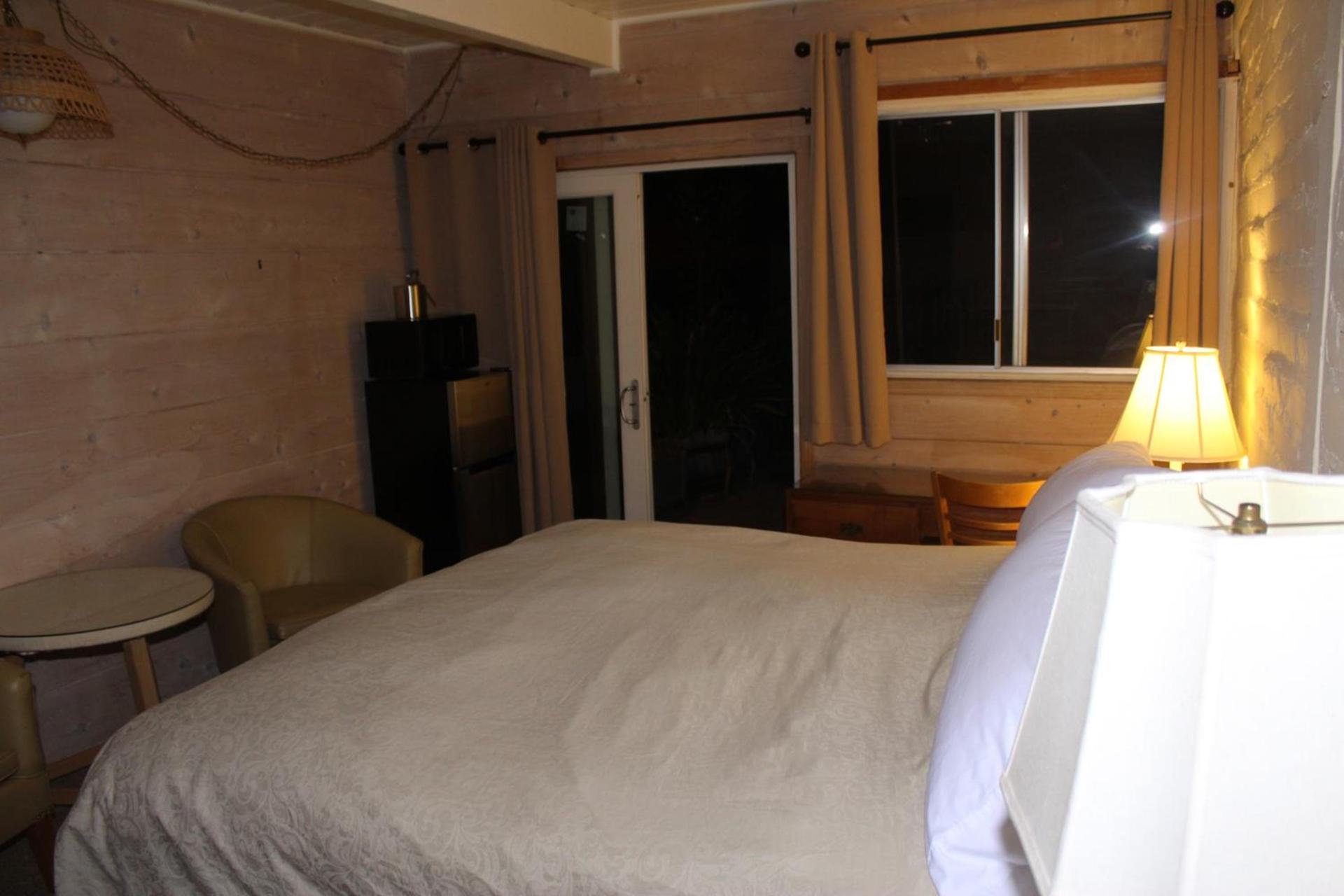 Little European Lodge photo 39