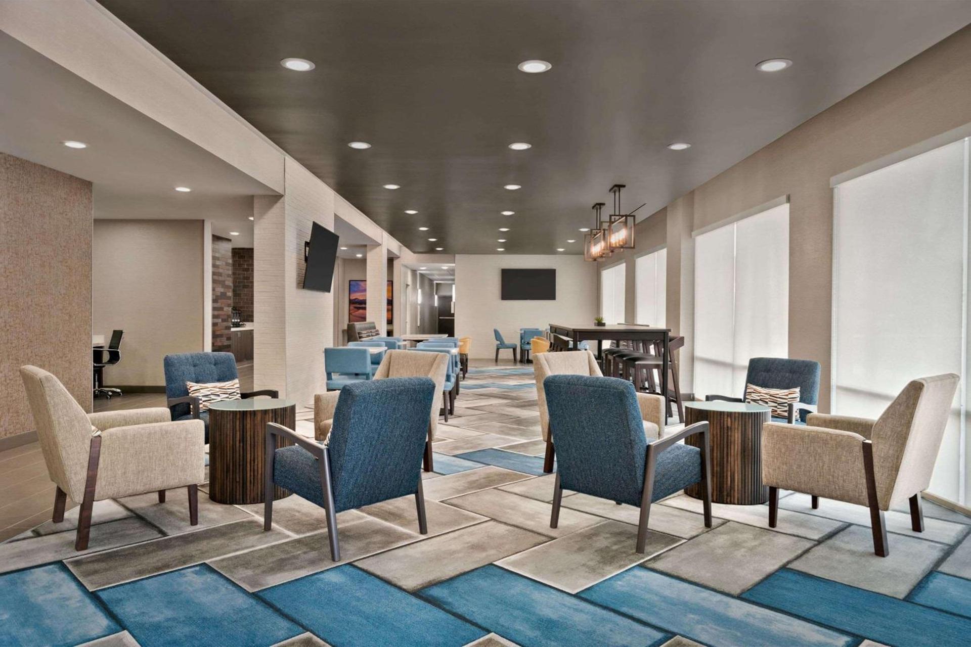 La Quinta Inn & Suites by Wyndham San Bernardino photo 45
