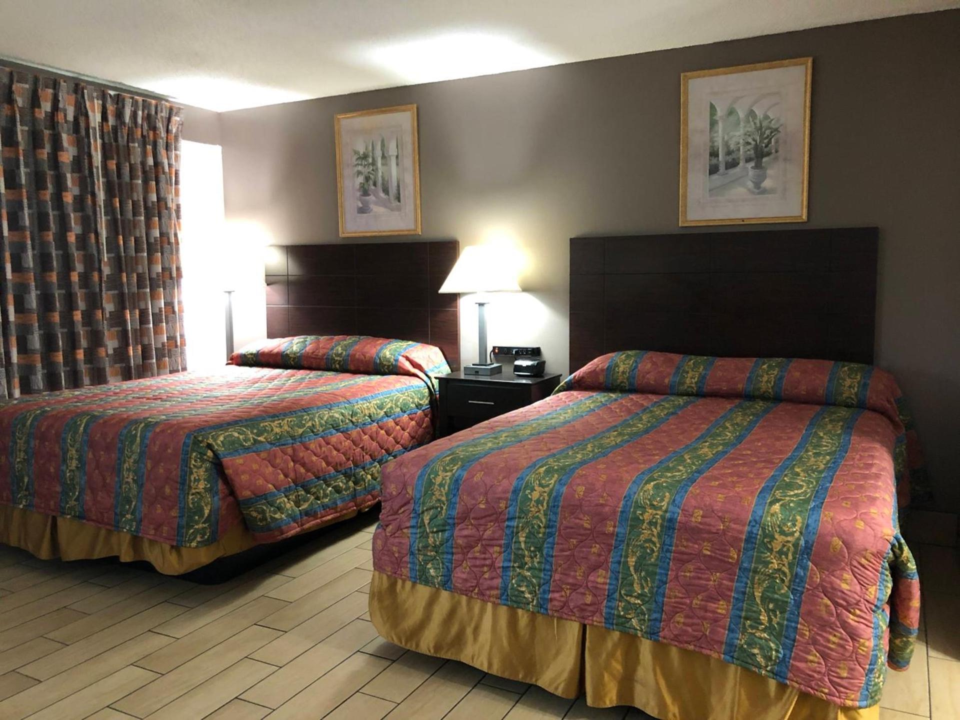 Sun Coast Inn photo 33