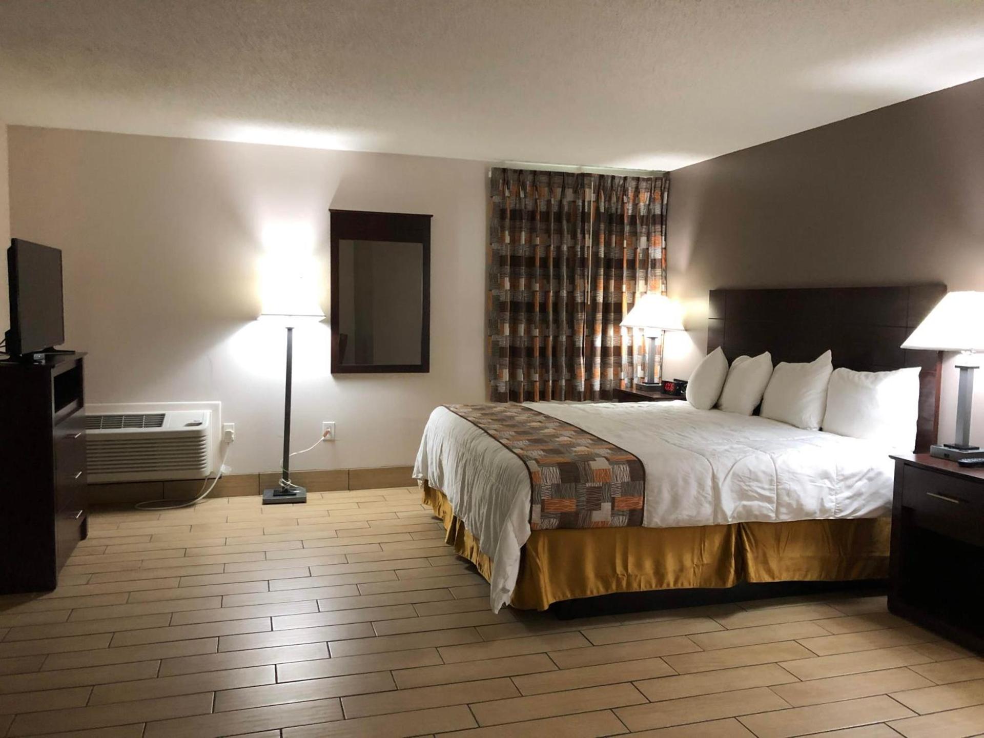 Sun Coast Inn photo 6