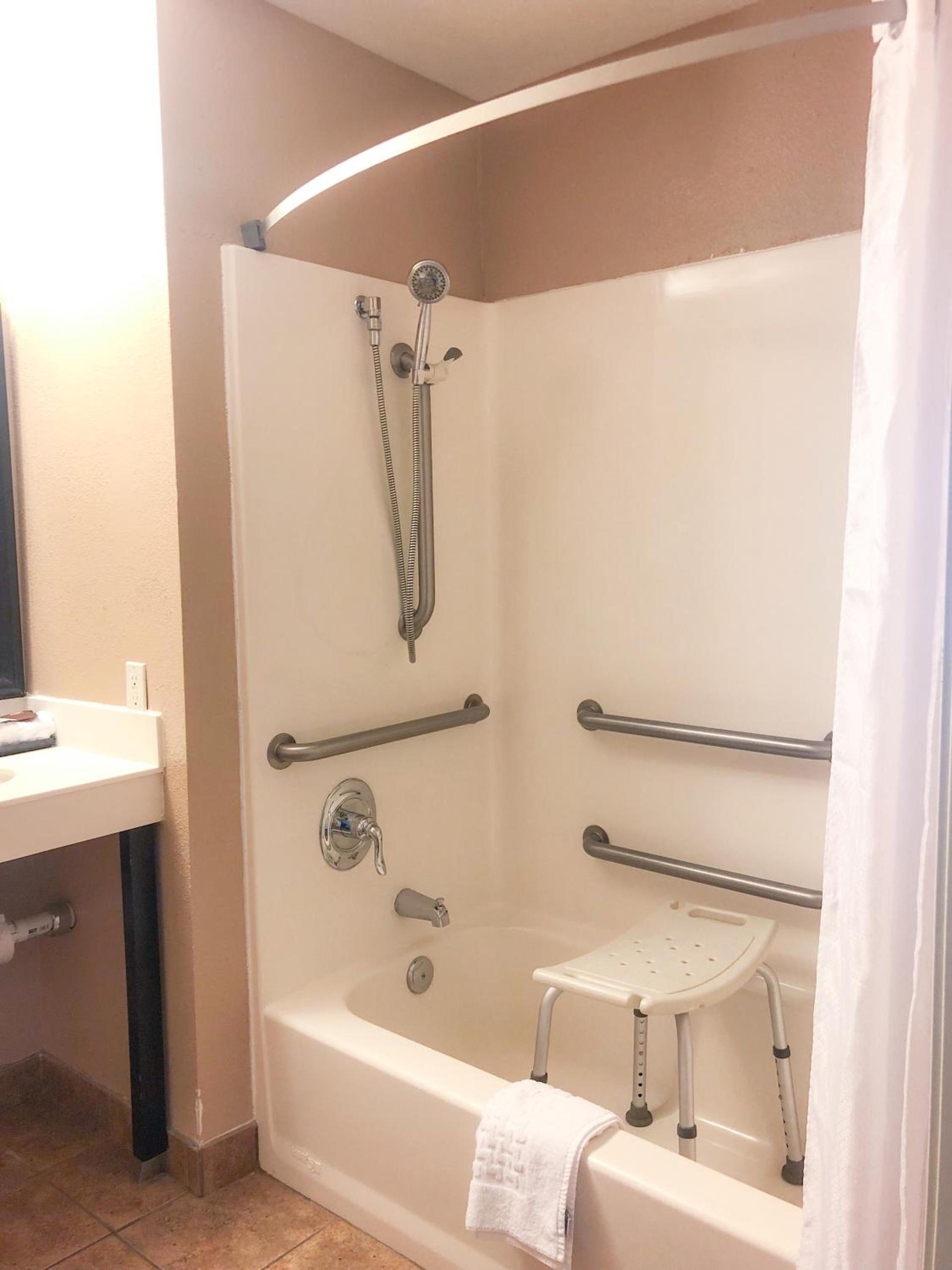 Best Western Plus Frontier Inn photo 17