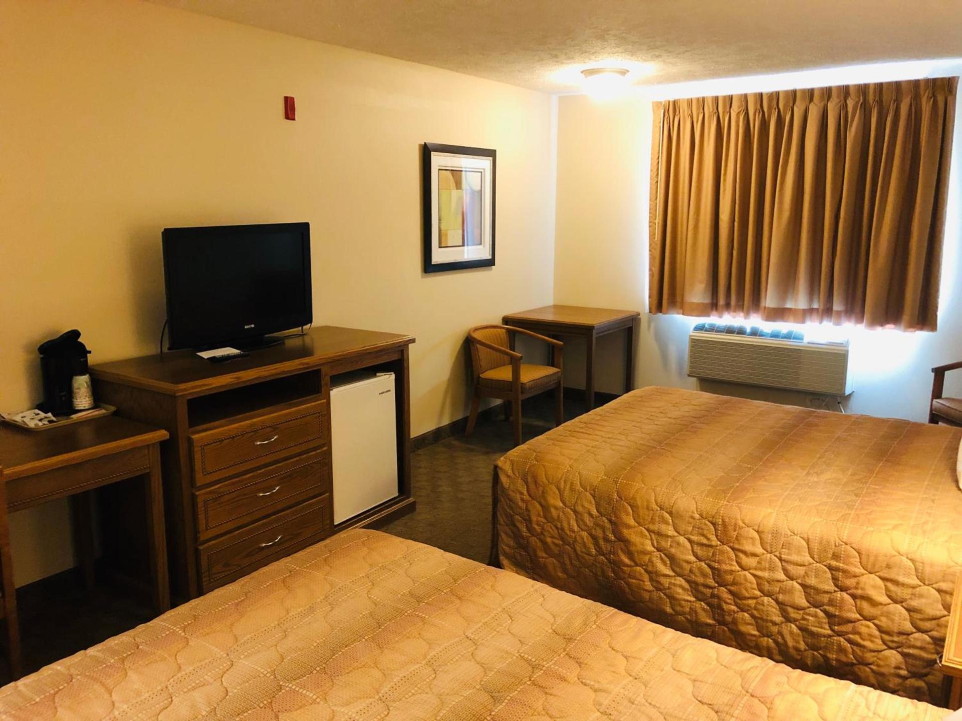 Shenandoah Inn & Suites photo 28