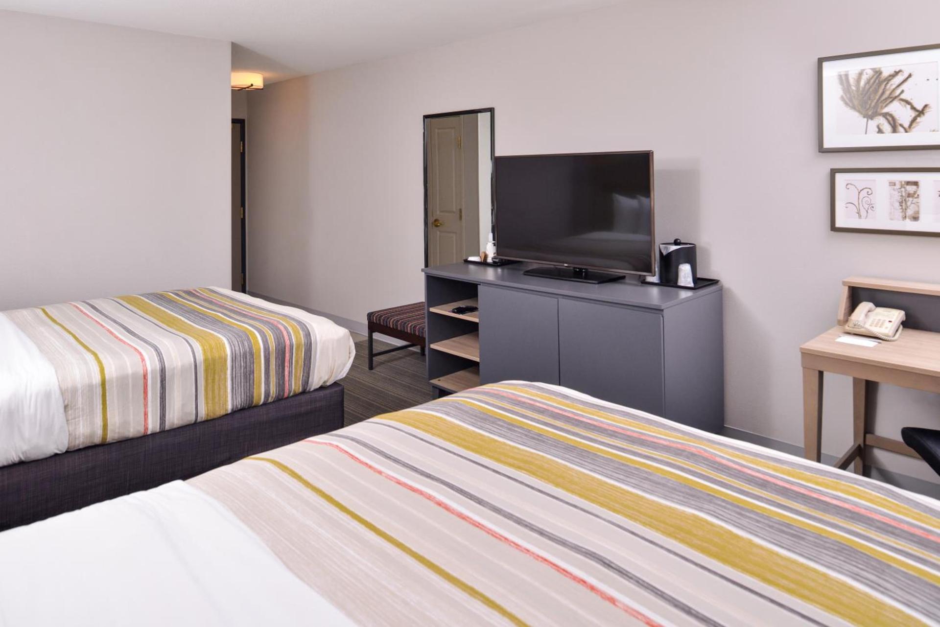 Country Inn & Suites by Radisson, Tinley Park, IL photo 61