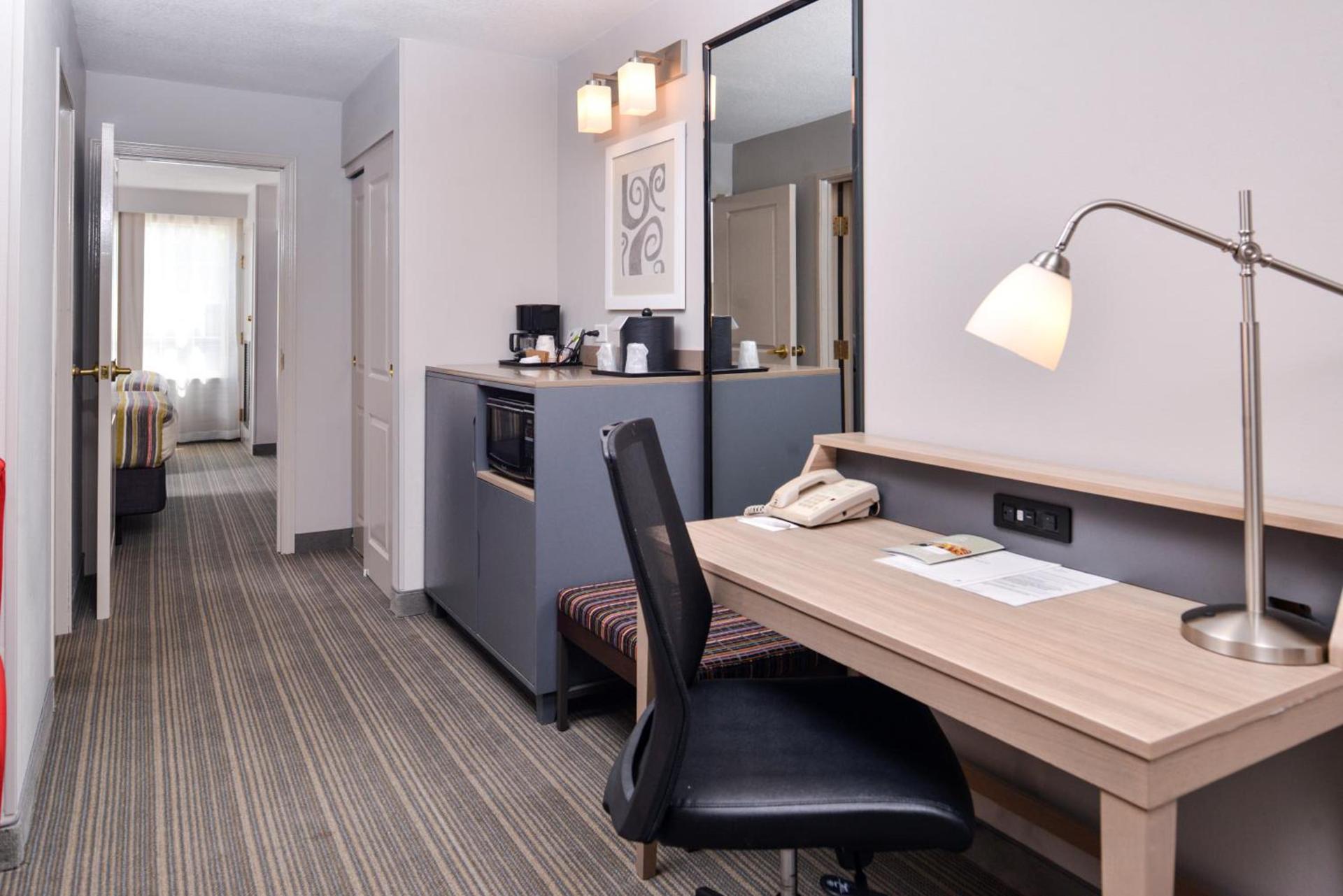 Country Inn & Suites by Radisson, Tinley Park, IL photo 55