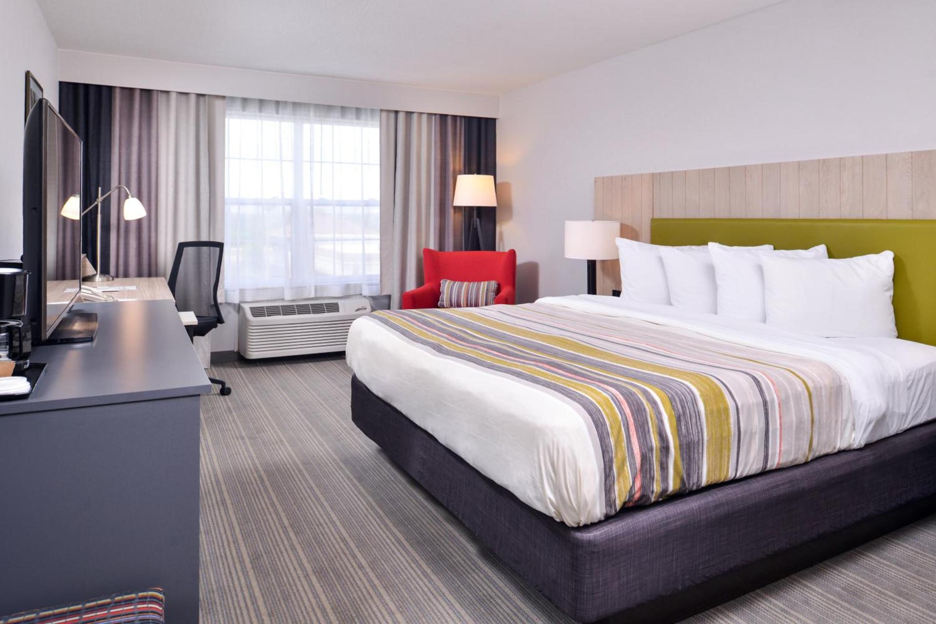 Country Inn & Suites by Radisson, Tinley Park, IL photo 42