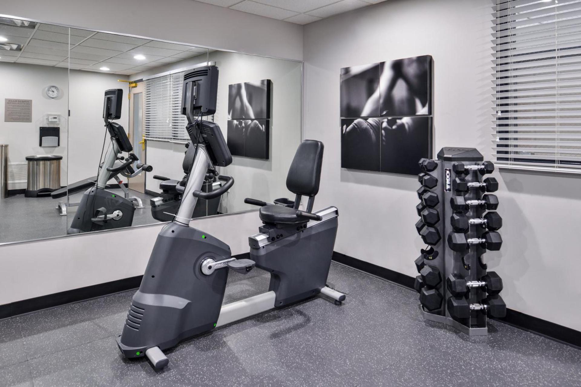 Country Inn & Suites by Radisson, Tinley Park, IL photo 44