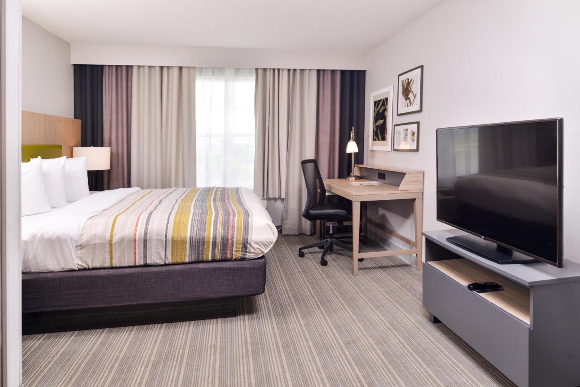 Country Inn & Suites by Radisson, Tinley Park, IL photo 35