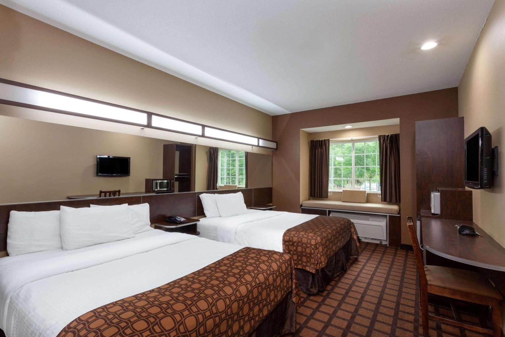 Microtel Inn & Suites by Wyndham Columbia photo 16