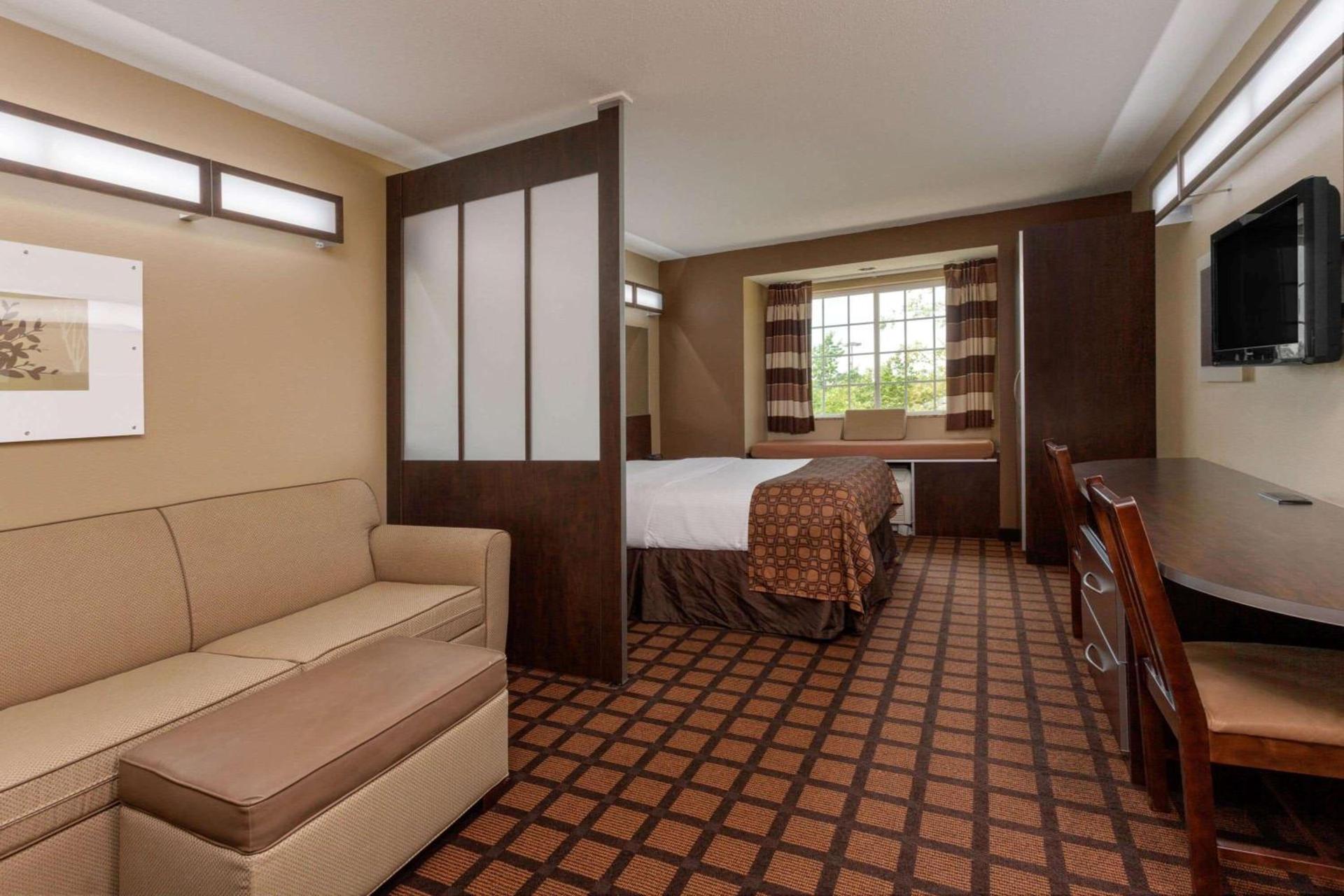 Microtel Inn & Suites by Wyndham Columbia photo 28