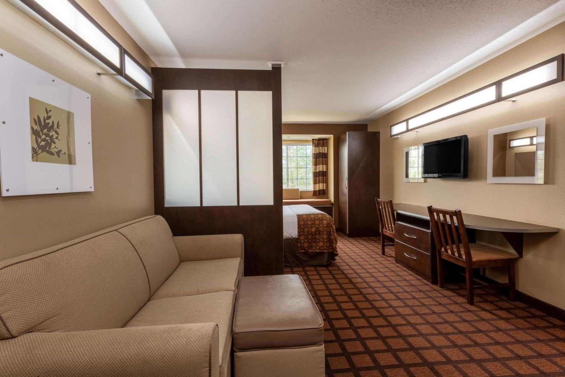 Microtel Inn & Suites by Wyndham Columbia photo 24
