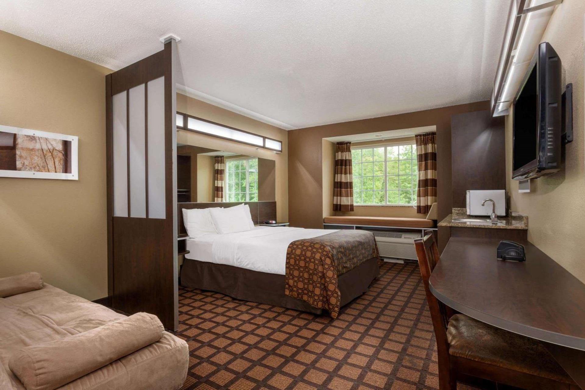 Microtel Inn & Suites by Wyndham Columbia photo 29