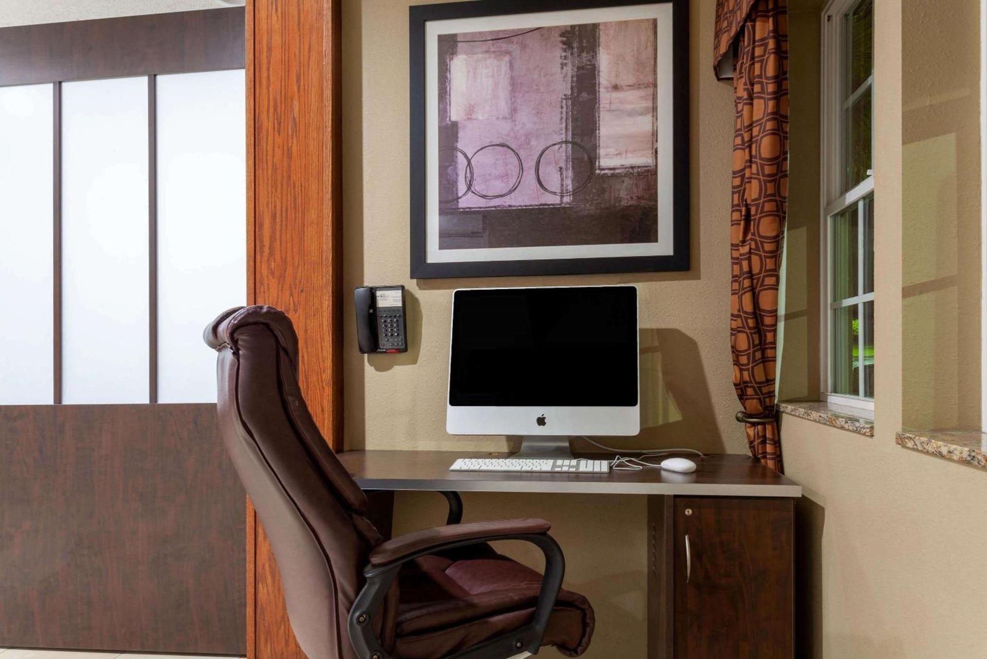 Microtel Inn & Suites by Wyndham Columbia photo 36