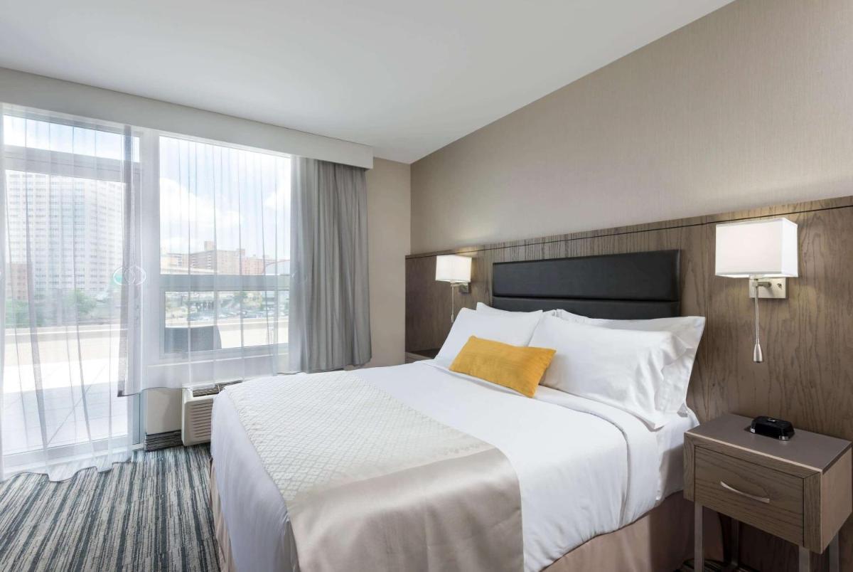 Wyndham Garden LaGuardia South photo 19