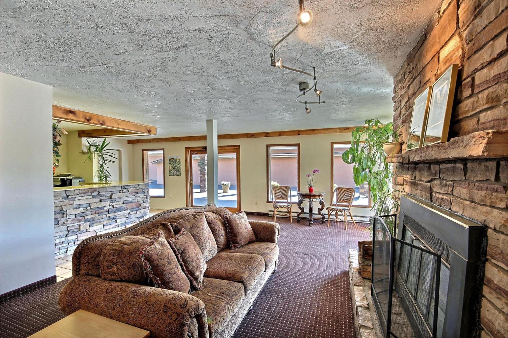 Rodeway Inn Gunnison - Crested Butte photo 14