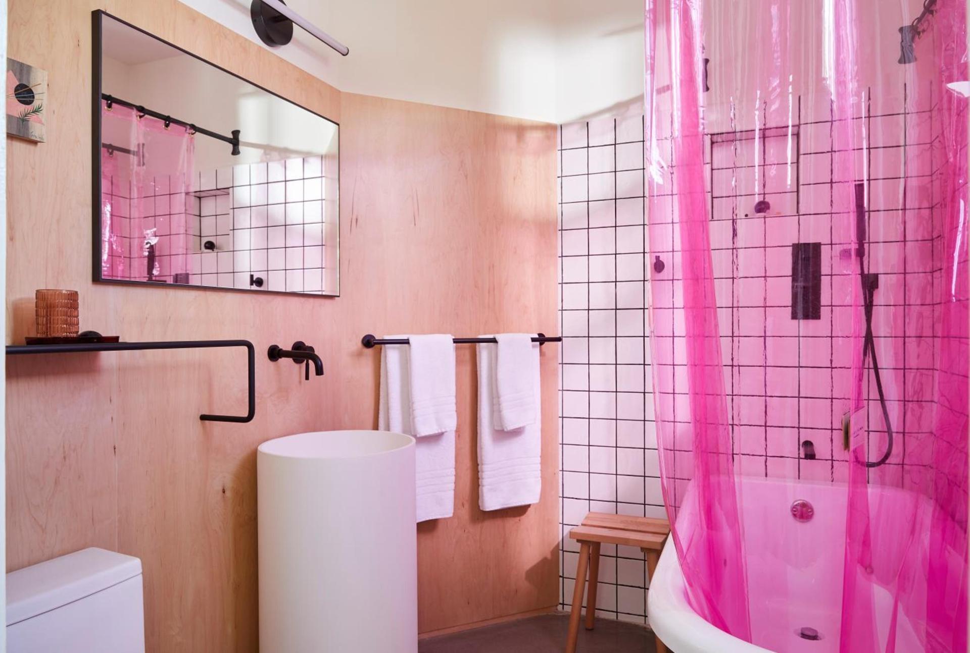 DREAMERS bnb photo 20