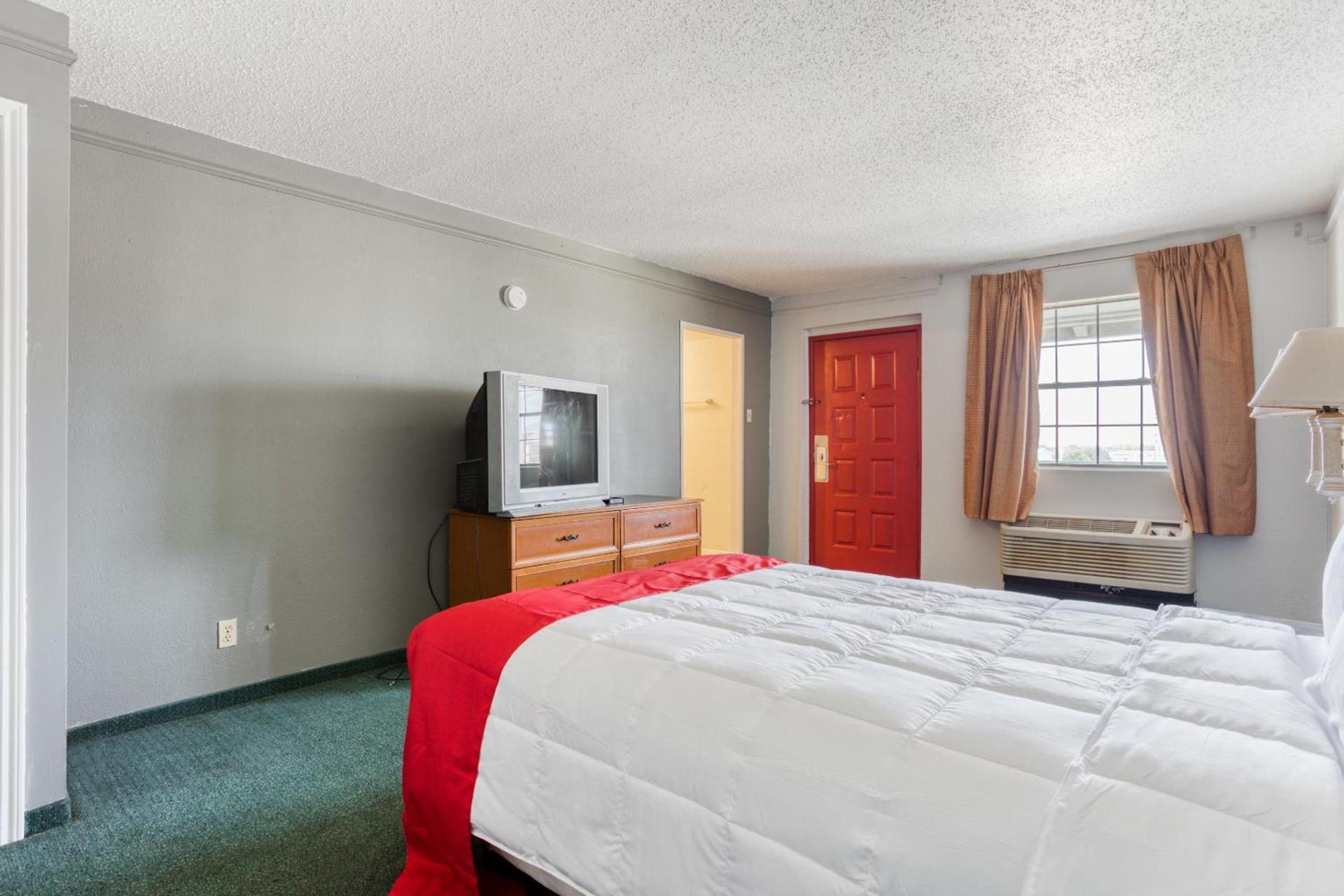 SUNSET INN Oklahoma City photo 11