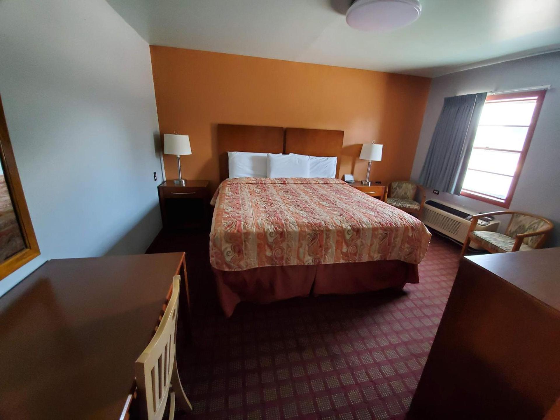 Economy Inn photo 15