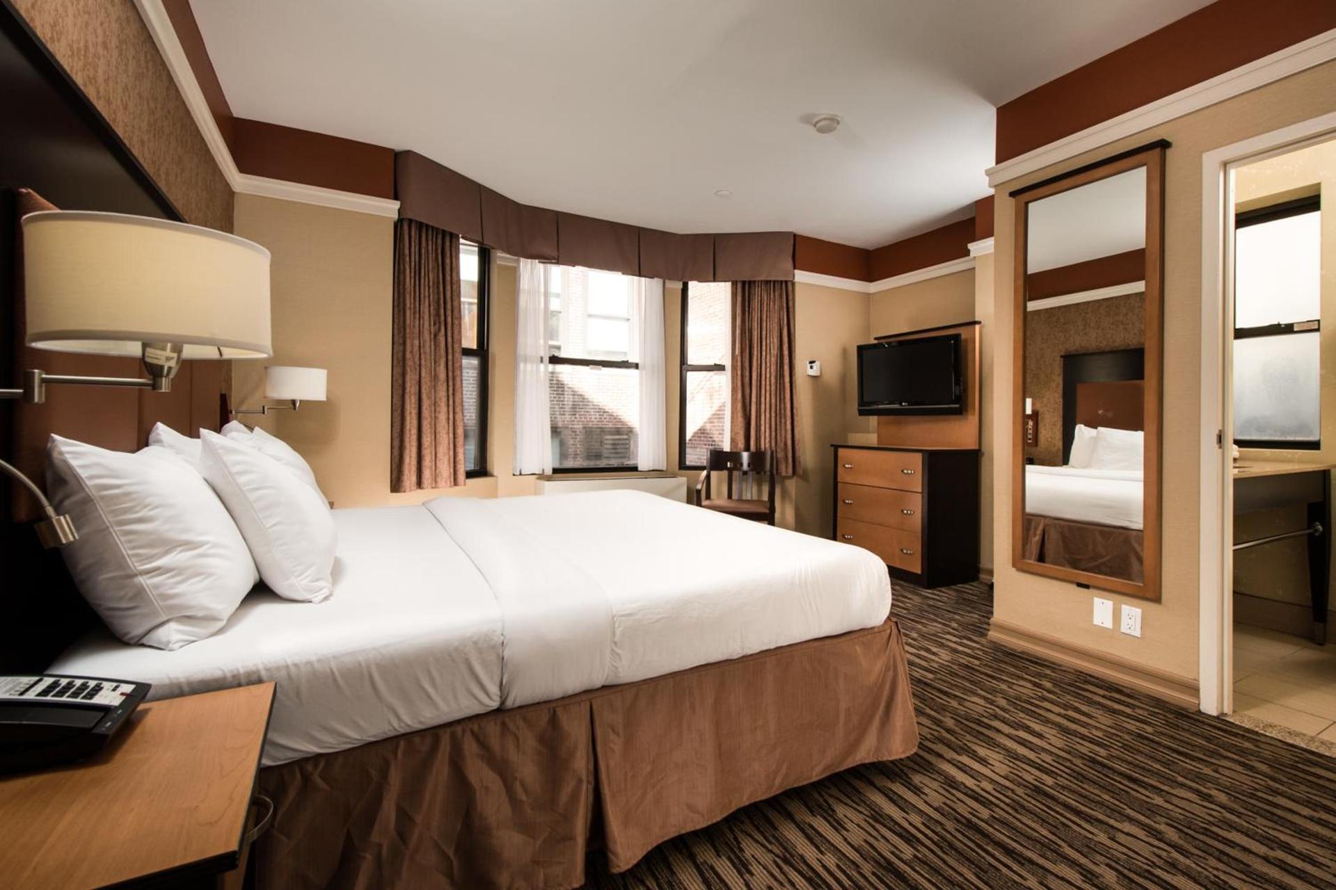 The Hotel at Fifth Avenue photo 15