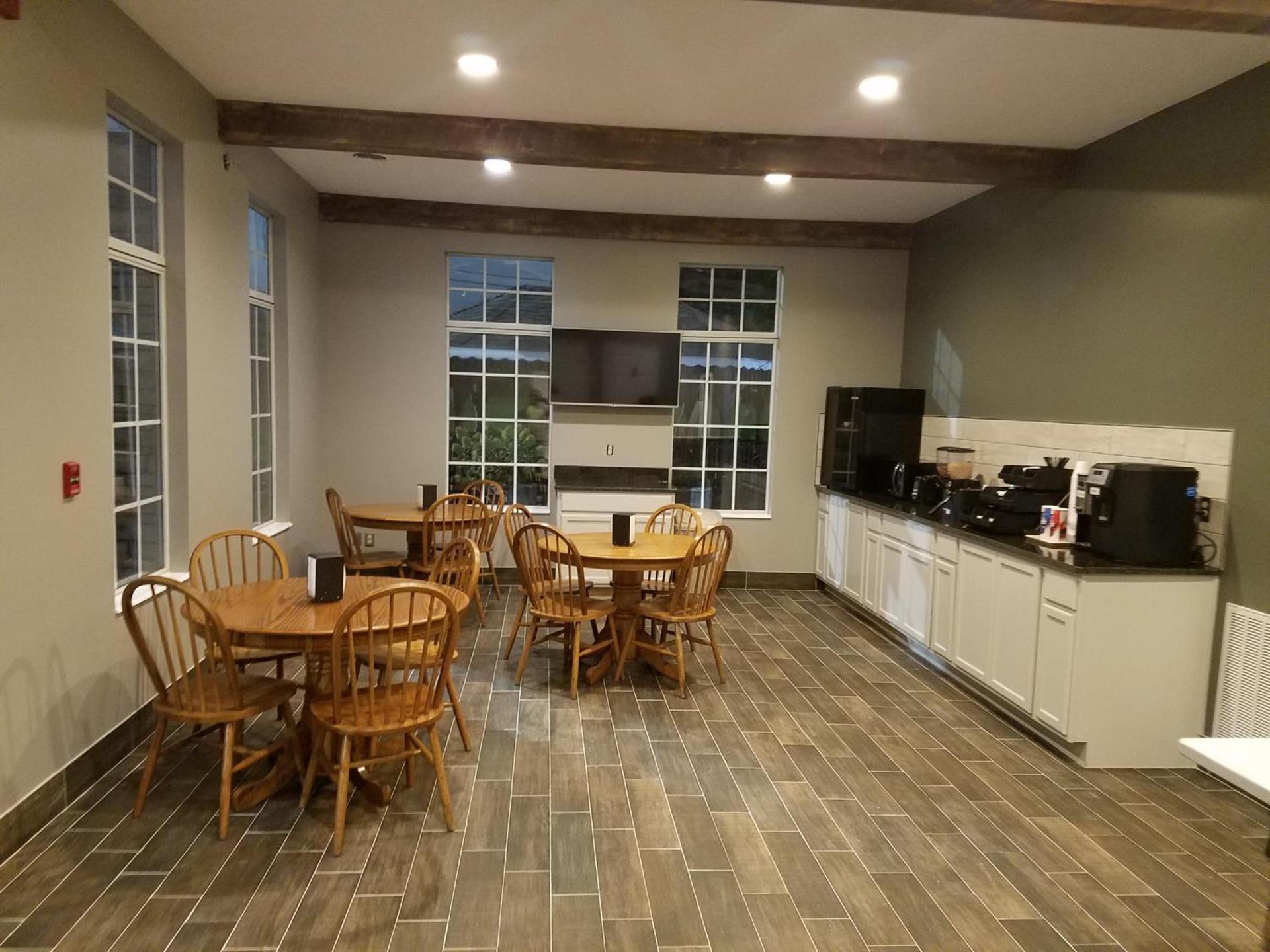 Meriwether Country Inn photo 12