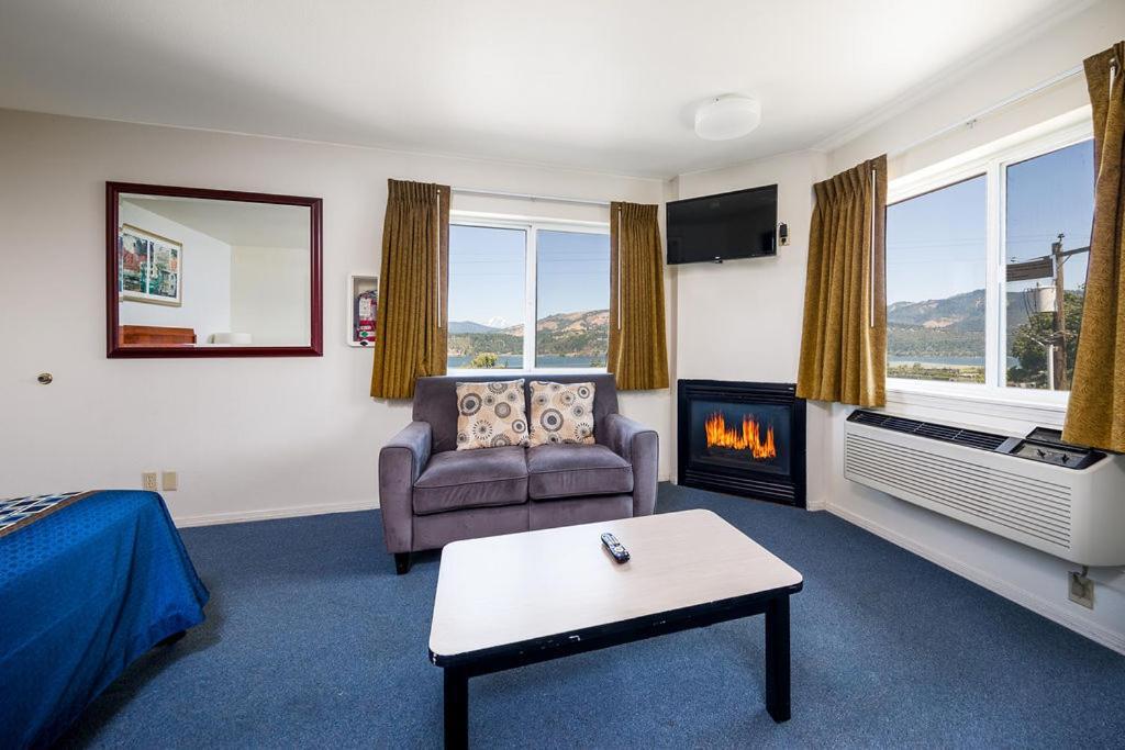 Riverview Lodge photo 12