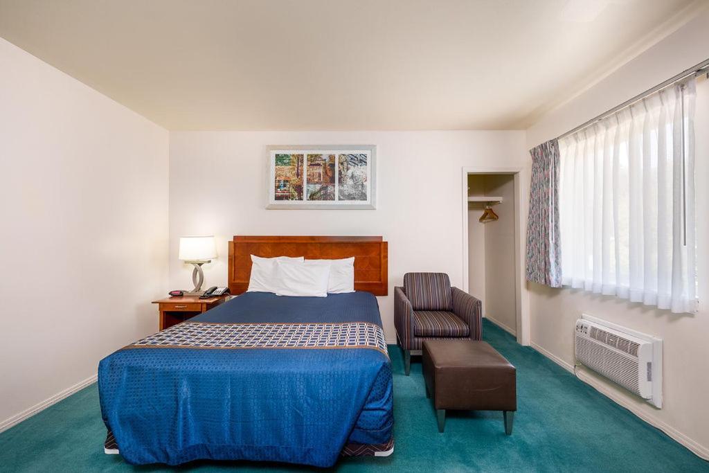 Riverview Lodge photo 17