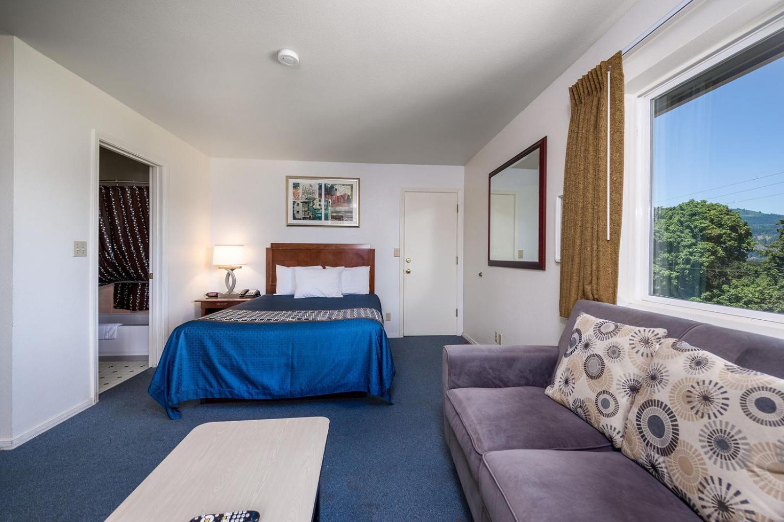 Riverview Lodge photo 25