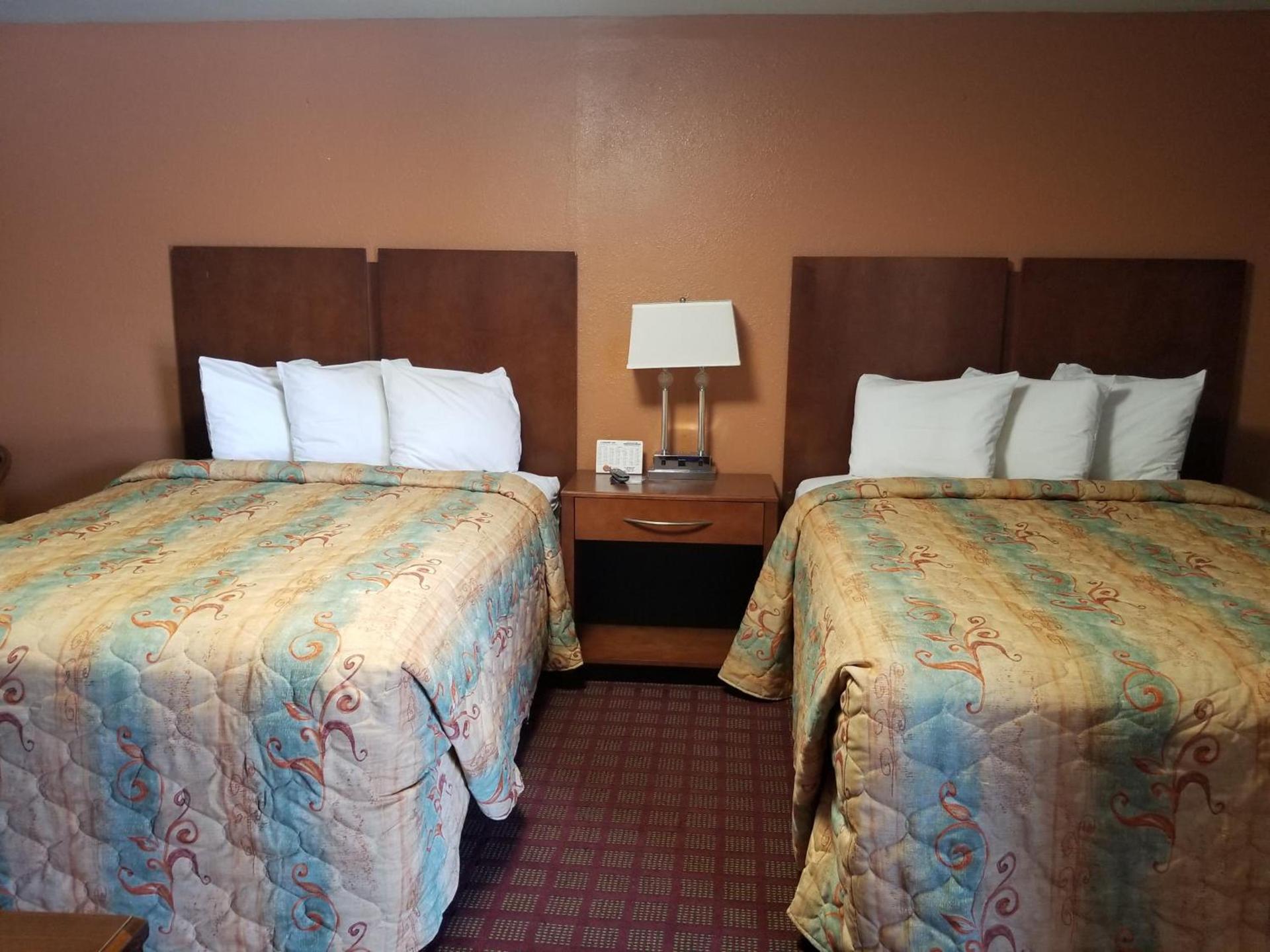 Economy Inn photo 5