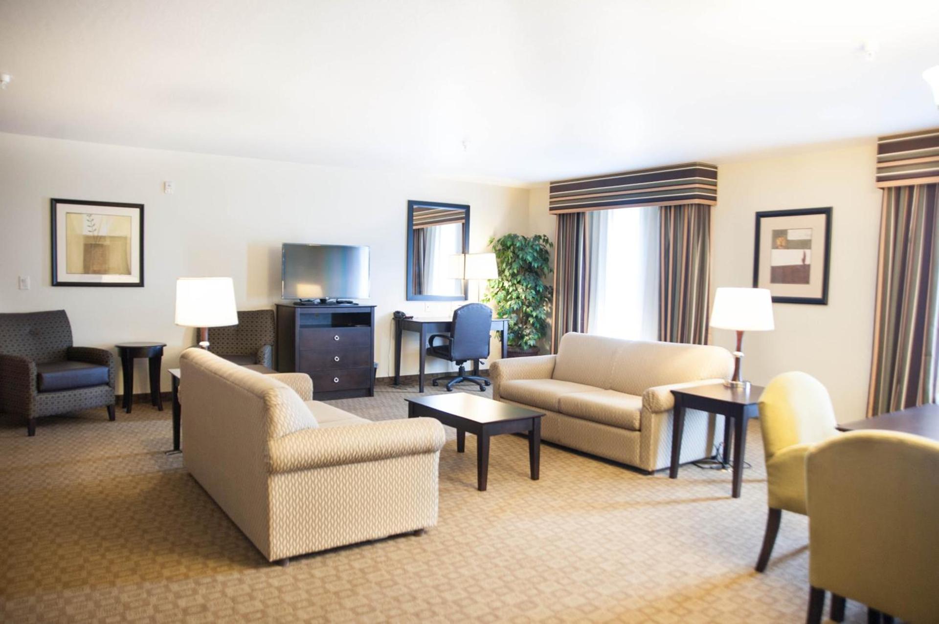 GreenTree Inn and Suites Florence, AZ photo 2