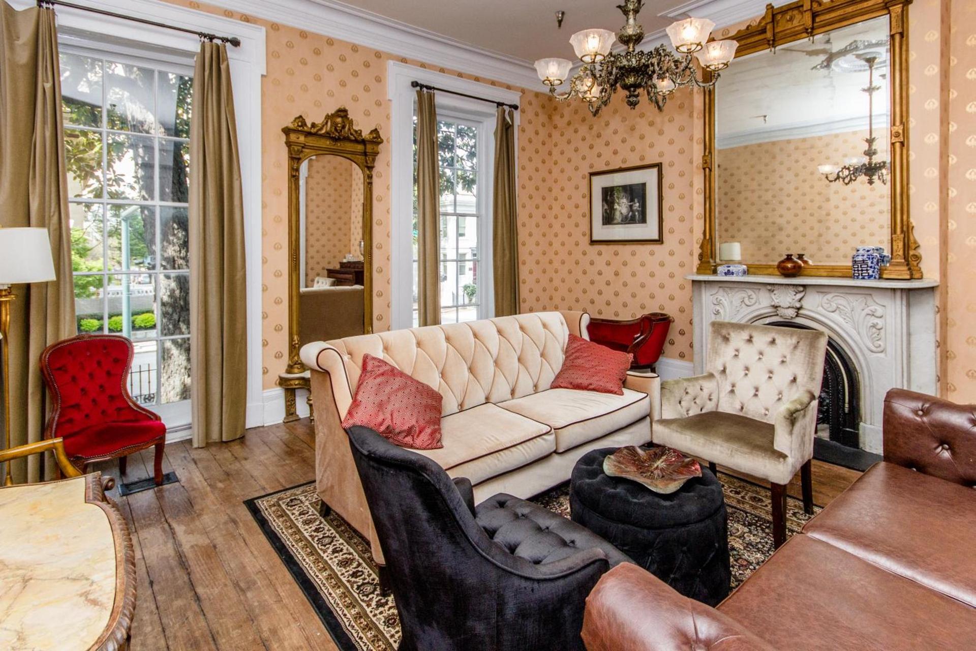 Linden Row Inn photo 11