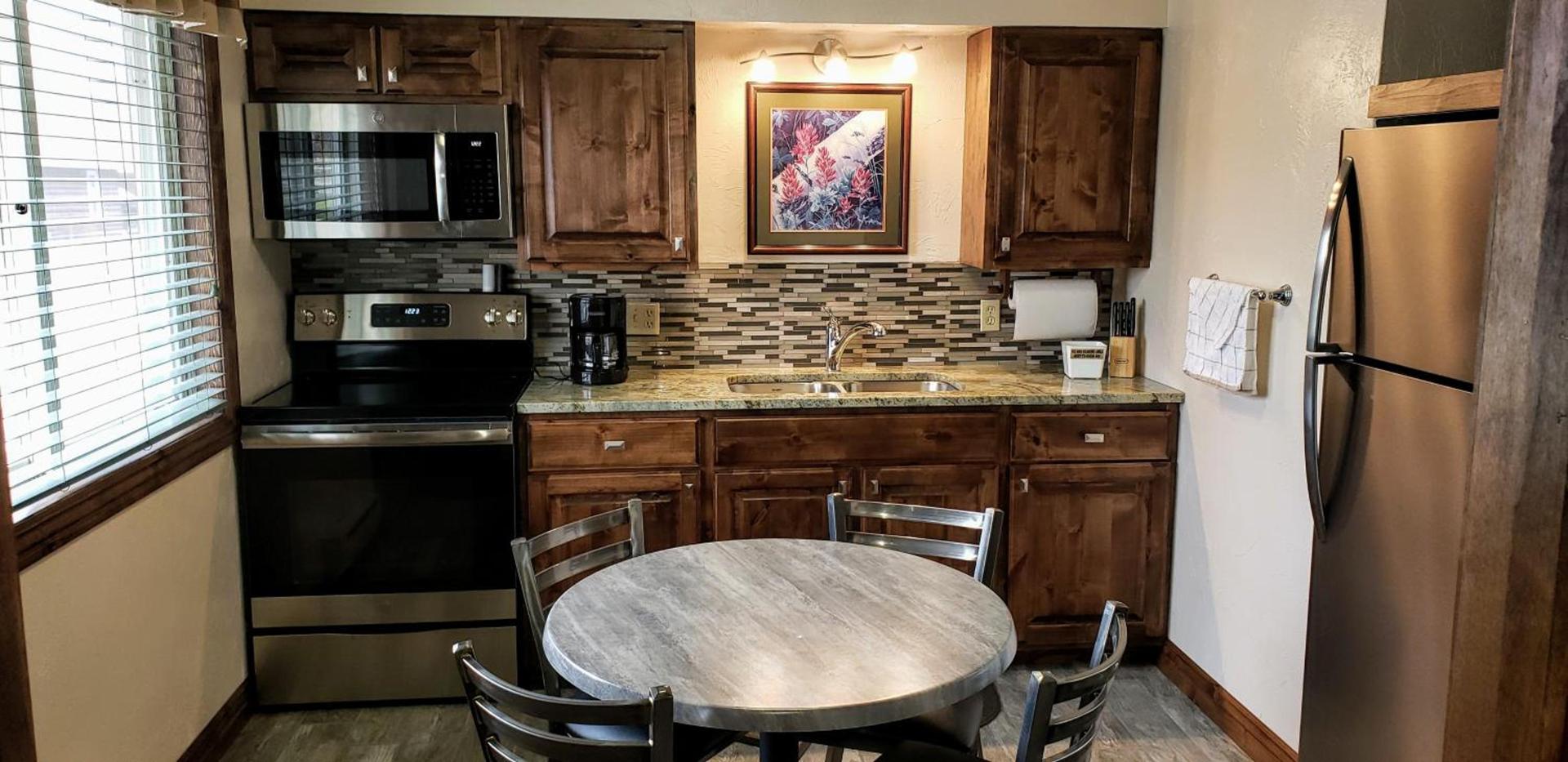 Stagecoach Inn & Suites photo 9