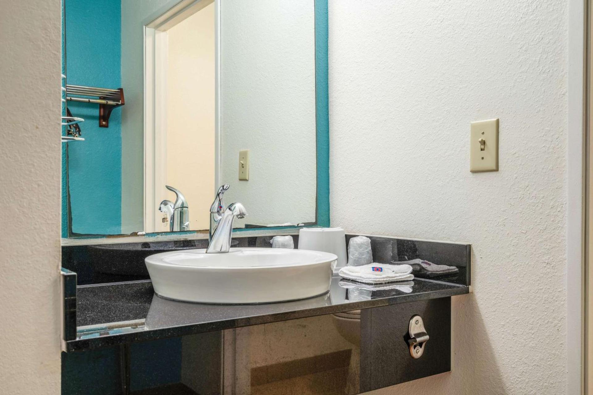 Motel 6-Rocky Mount, NC photo 25
