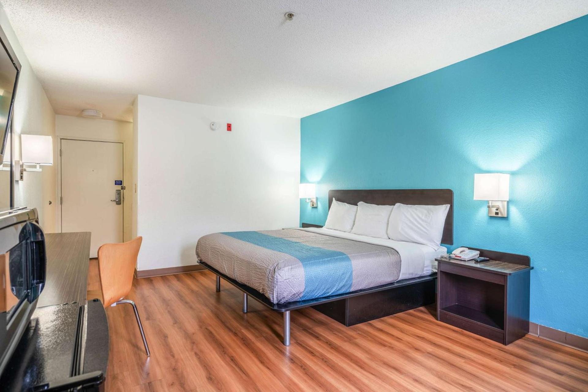 Motel 6-Rocky Mount, NC photo 2