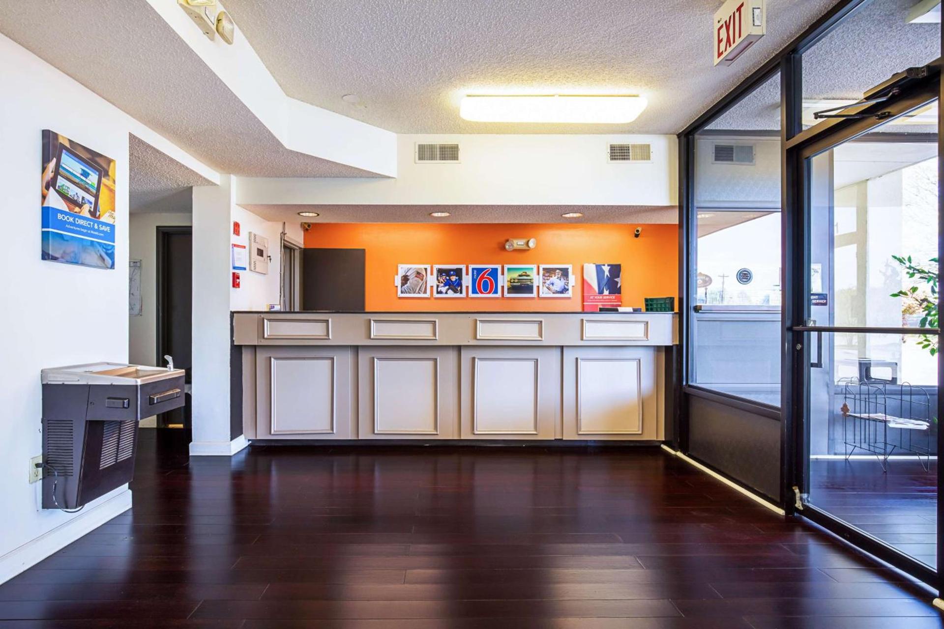 Motel 6-Covington, TN photo 25