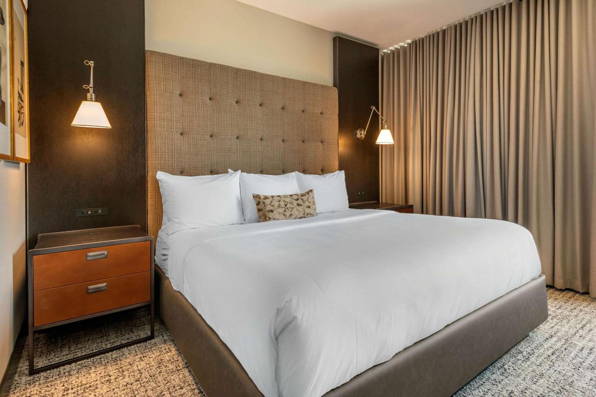 Cambria Hotel Houston Downtown Convention Center photo 60
