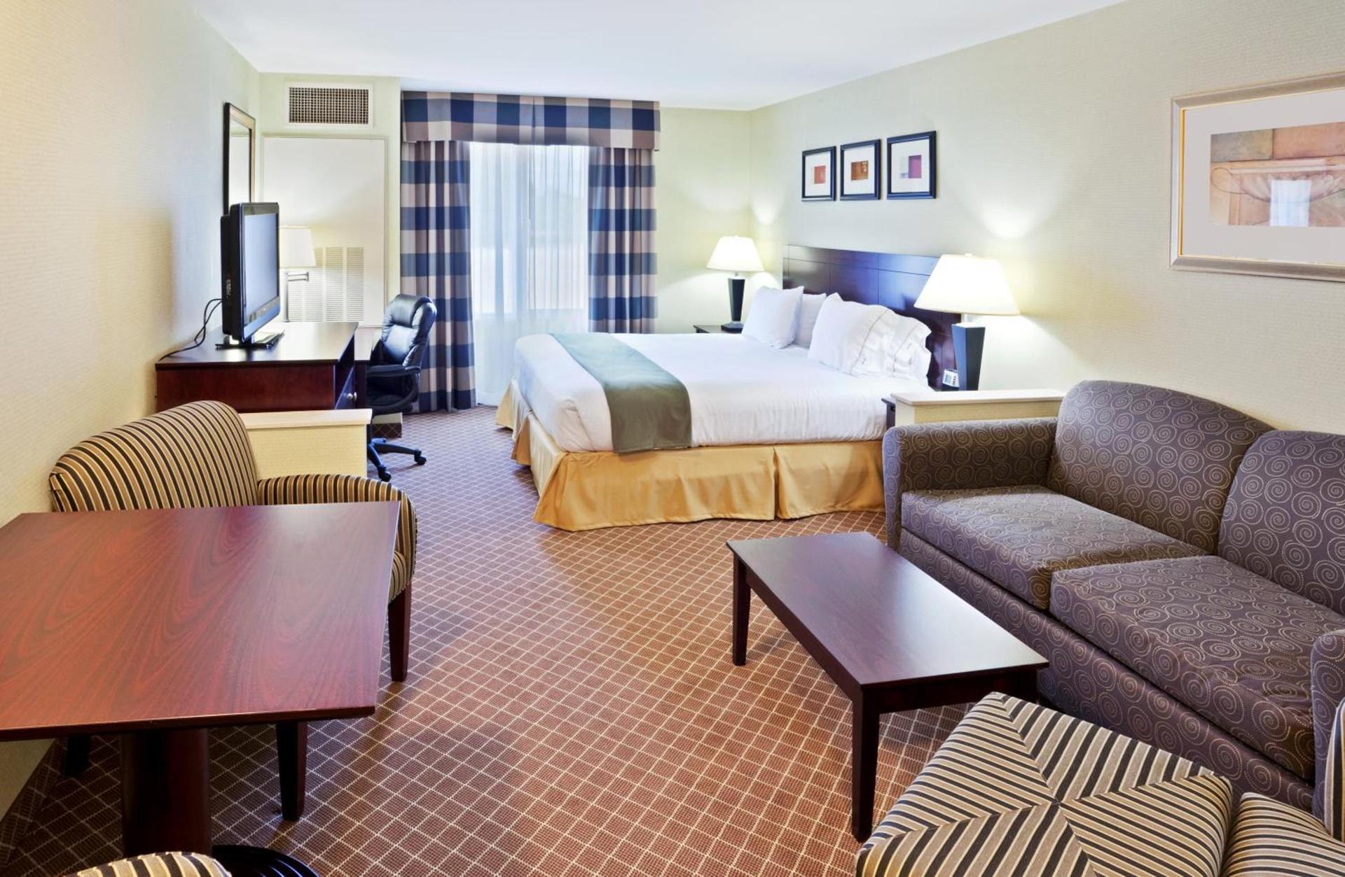 Holiday Inn Express Hotel & Suites Chehalis - Centralia by IHG photo 3