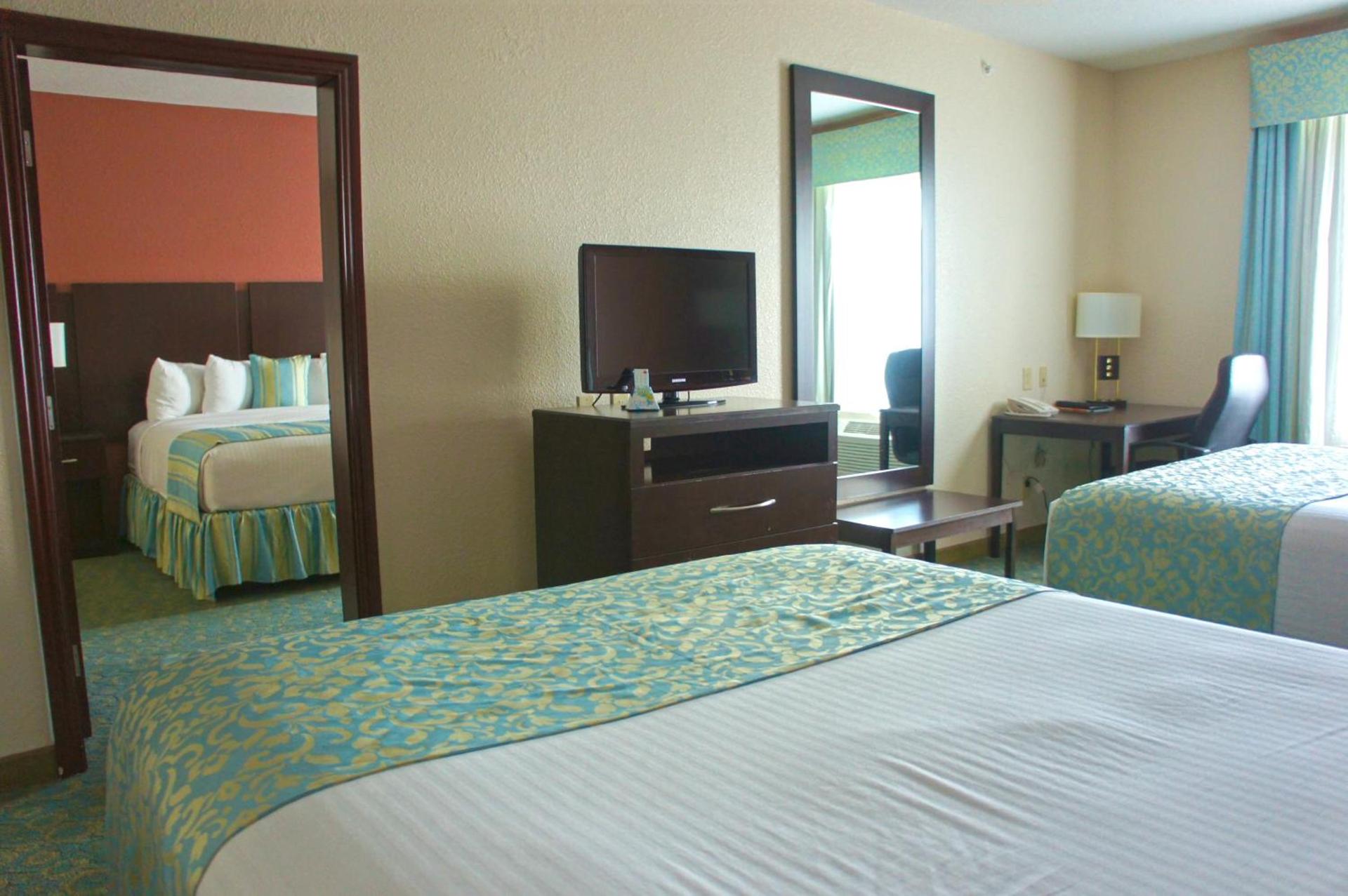 Ramada by Wyndham South Waco photo 27