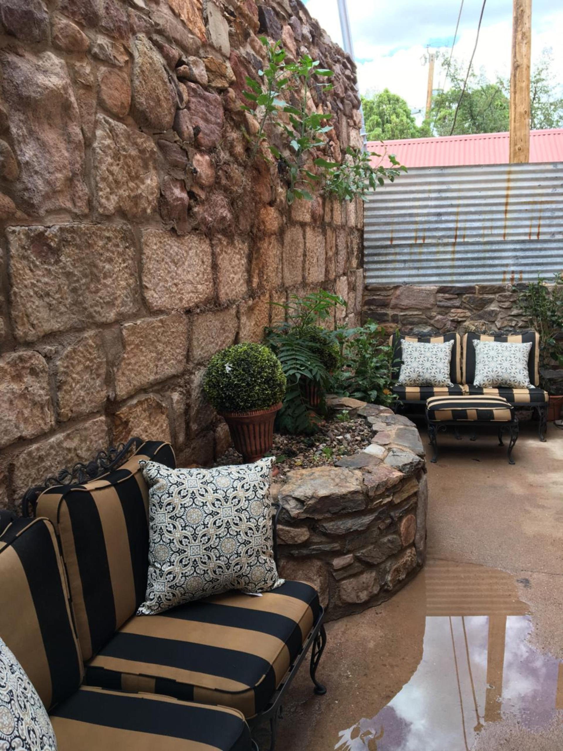 Bisbee Brownstone Suites photo 36
