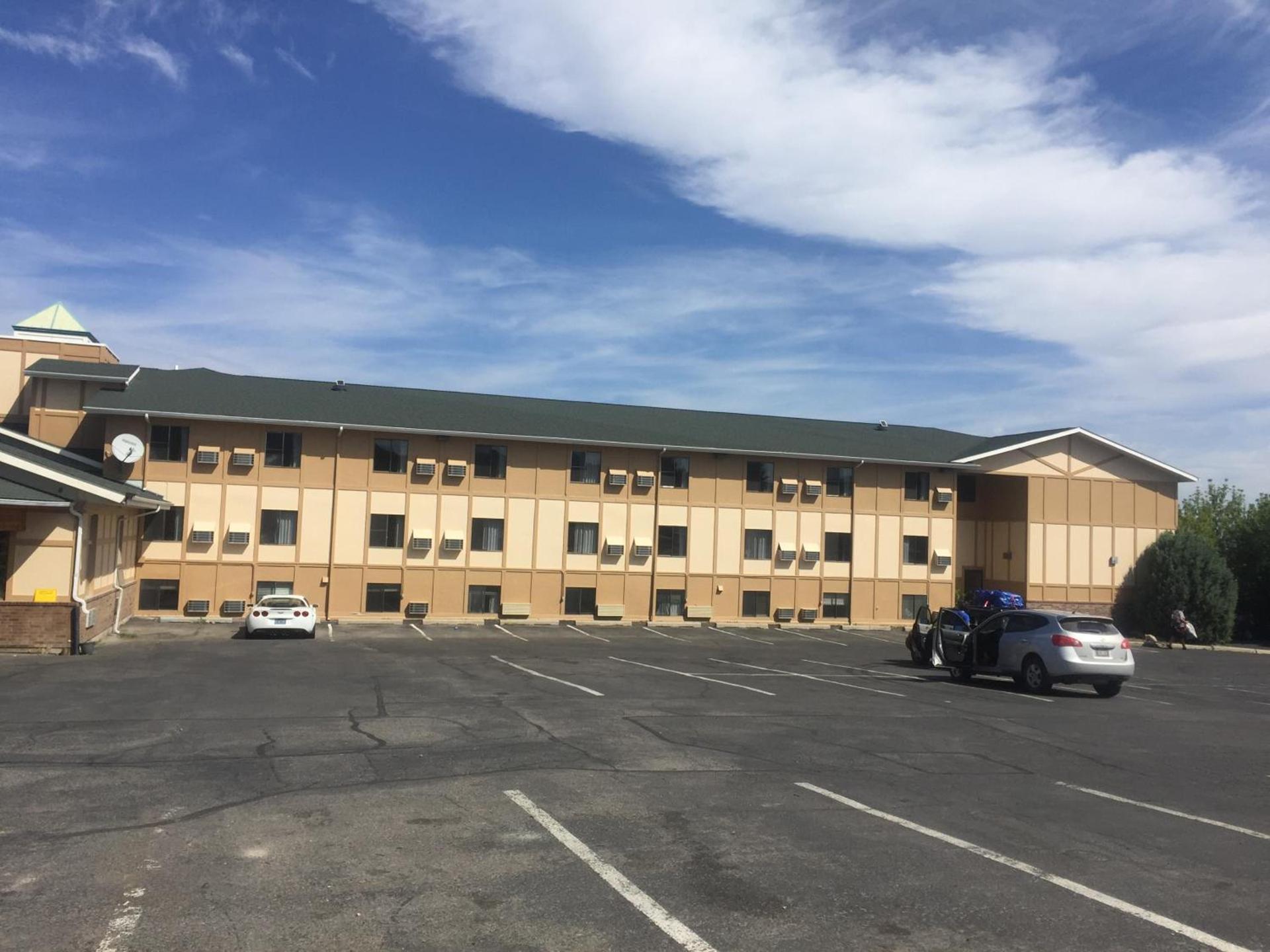 Super 8 by Wyndham Helena photo 11