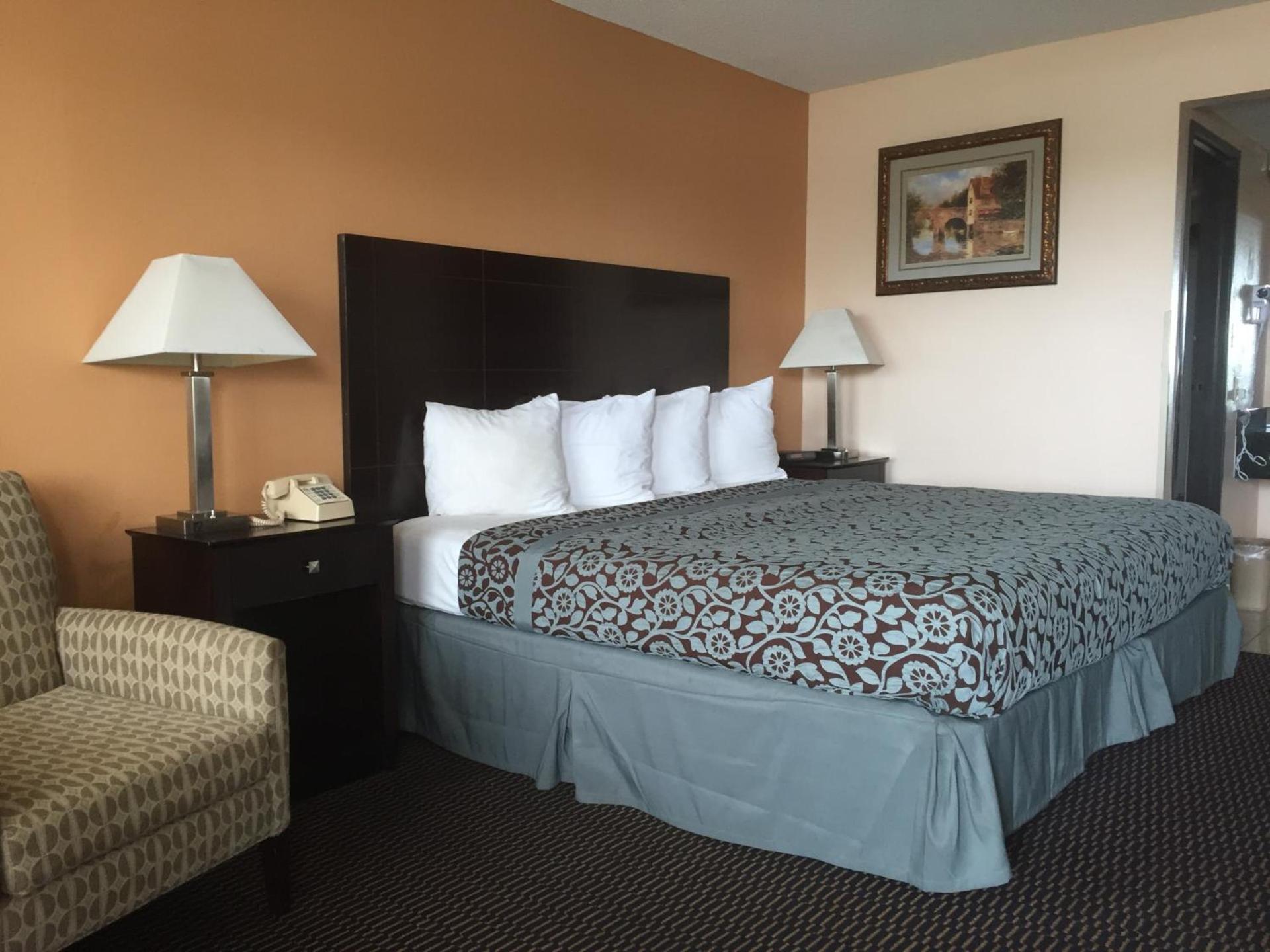 Days Inn by Wyndham Yuma photo 15