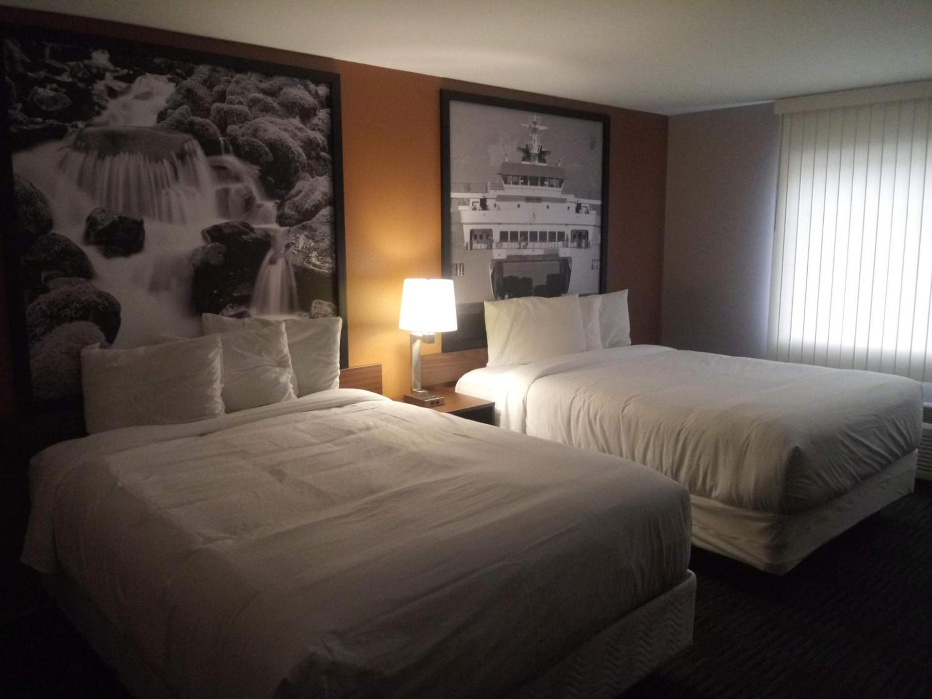 Super 8 by Wyndham Lynnwood photo 21