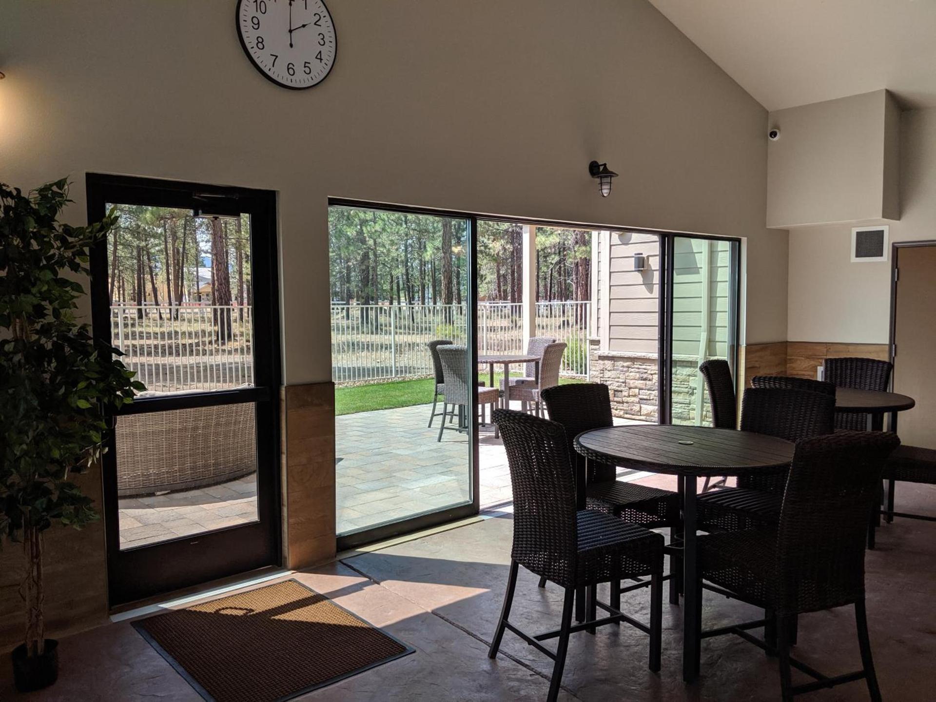 GrandStay Hotel & Suites photo 2