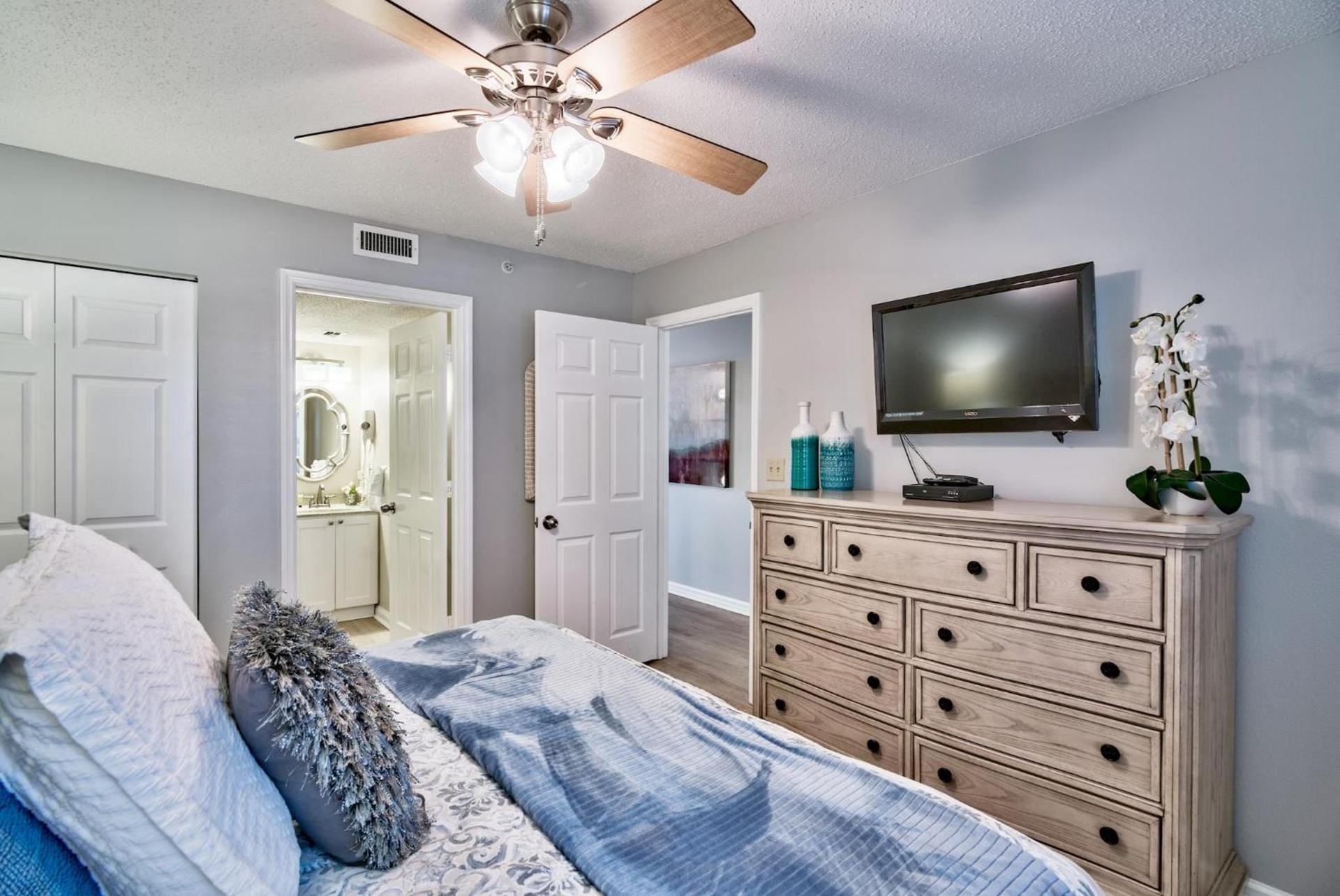 Pelican Beach Resort Destin photo 47
