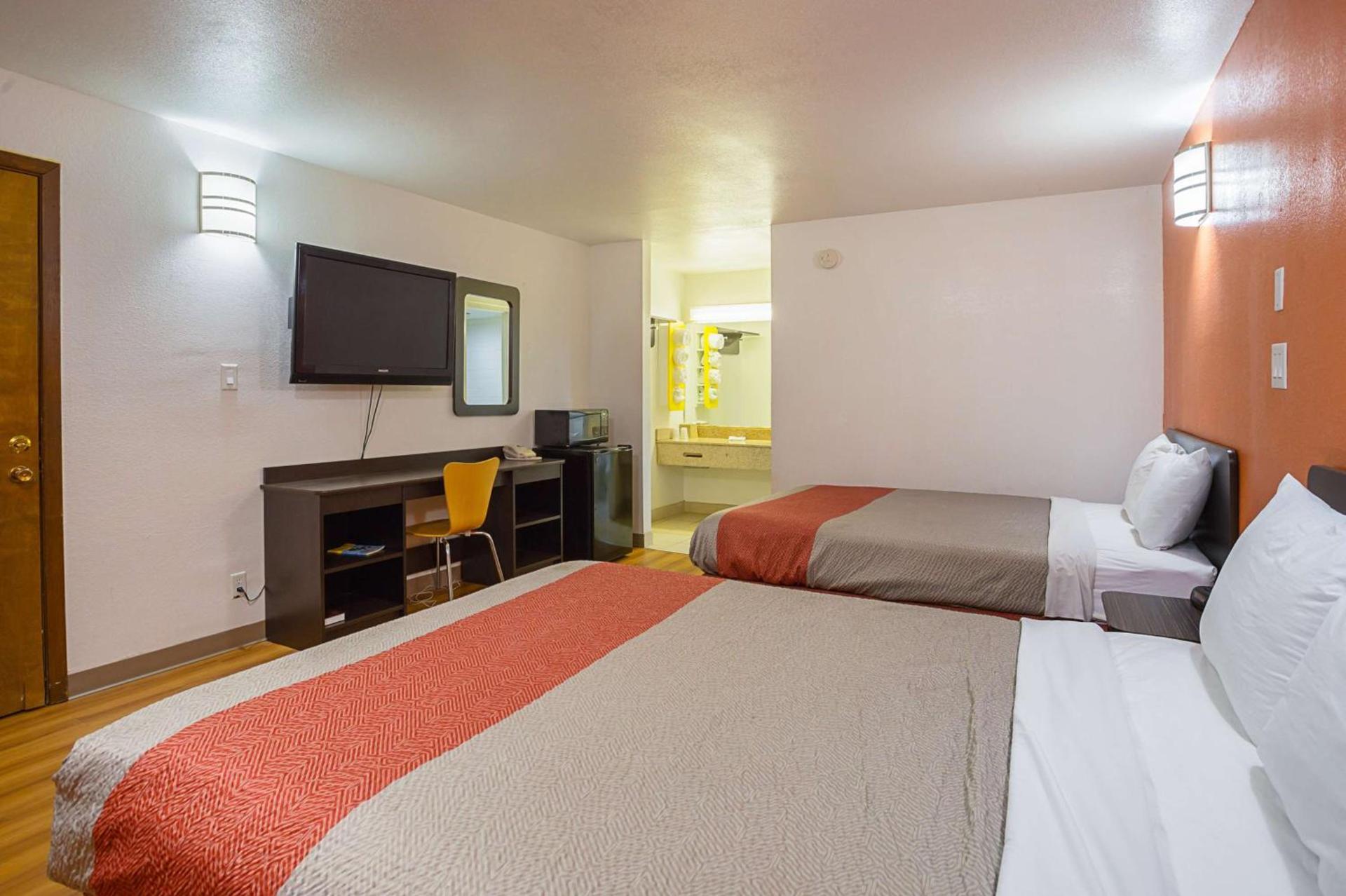 Motel 6-Brinkley, AR photo 31