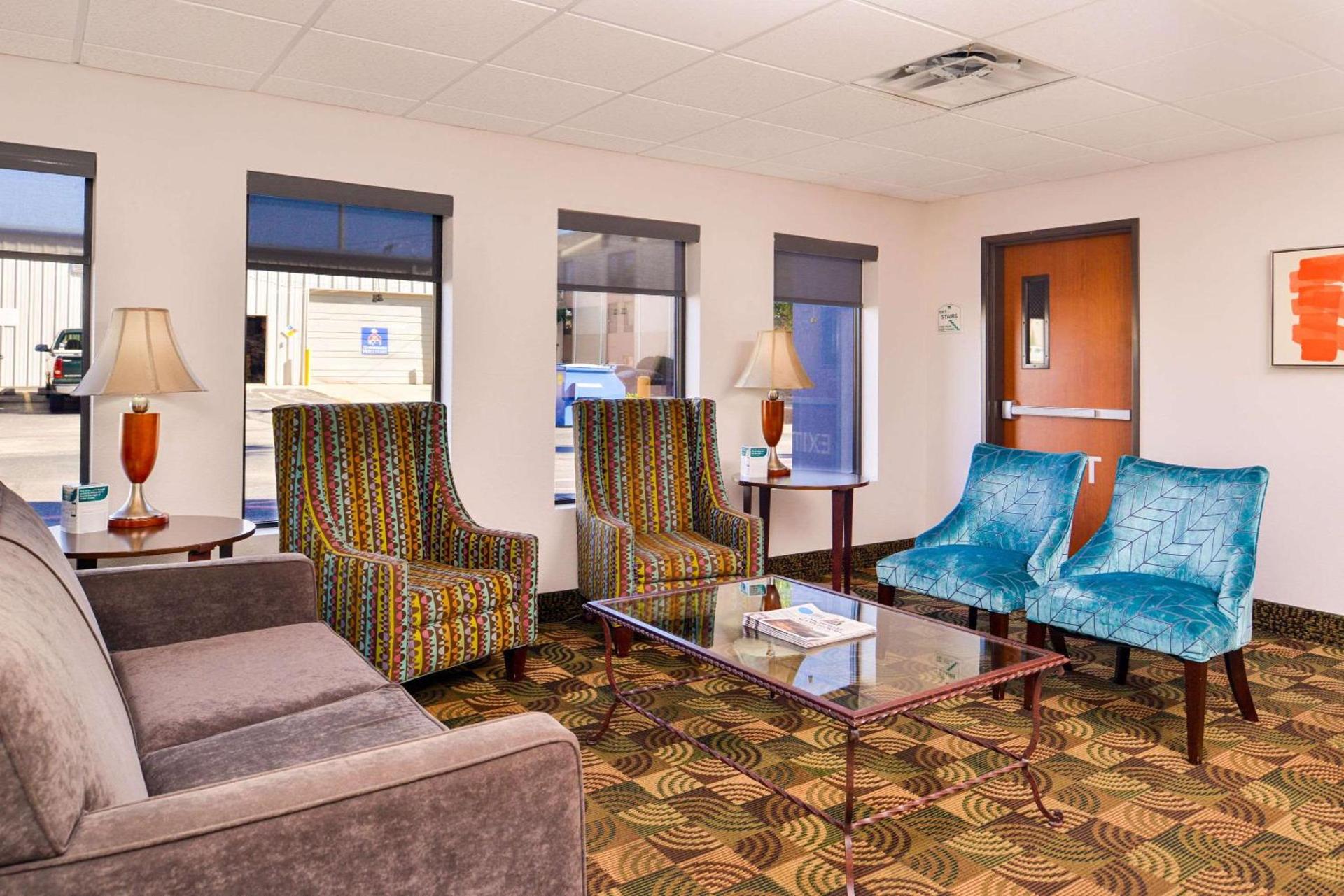 Quality Inn Joplin I-44 photo 3