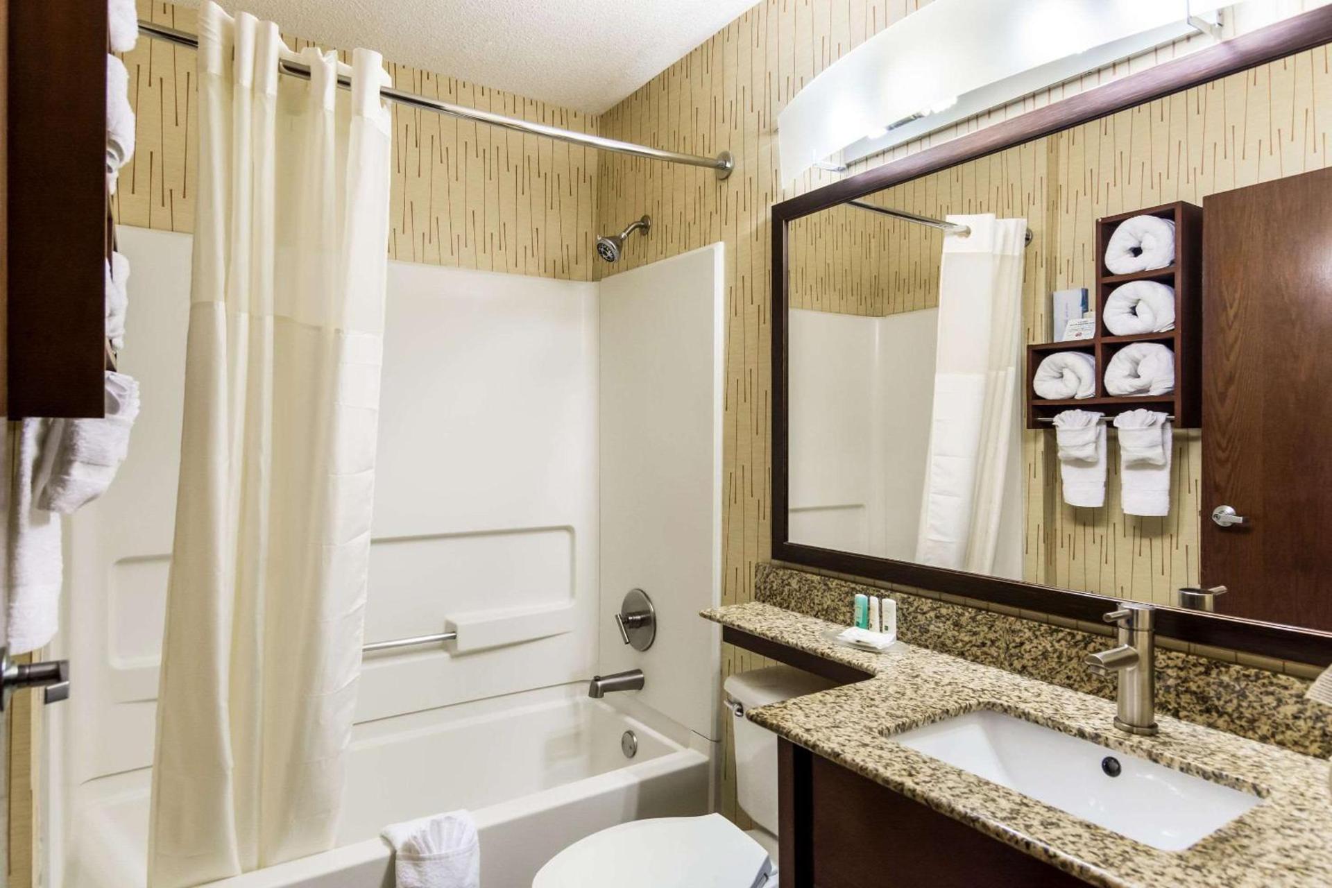 Quality Inn Chester - South Richmond photo 24